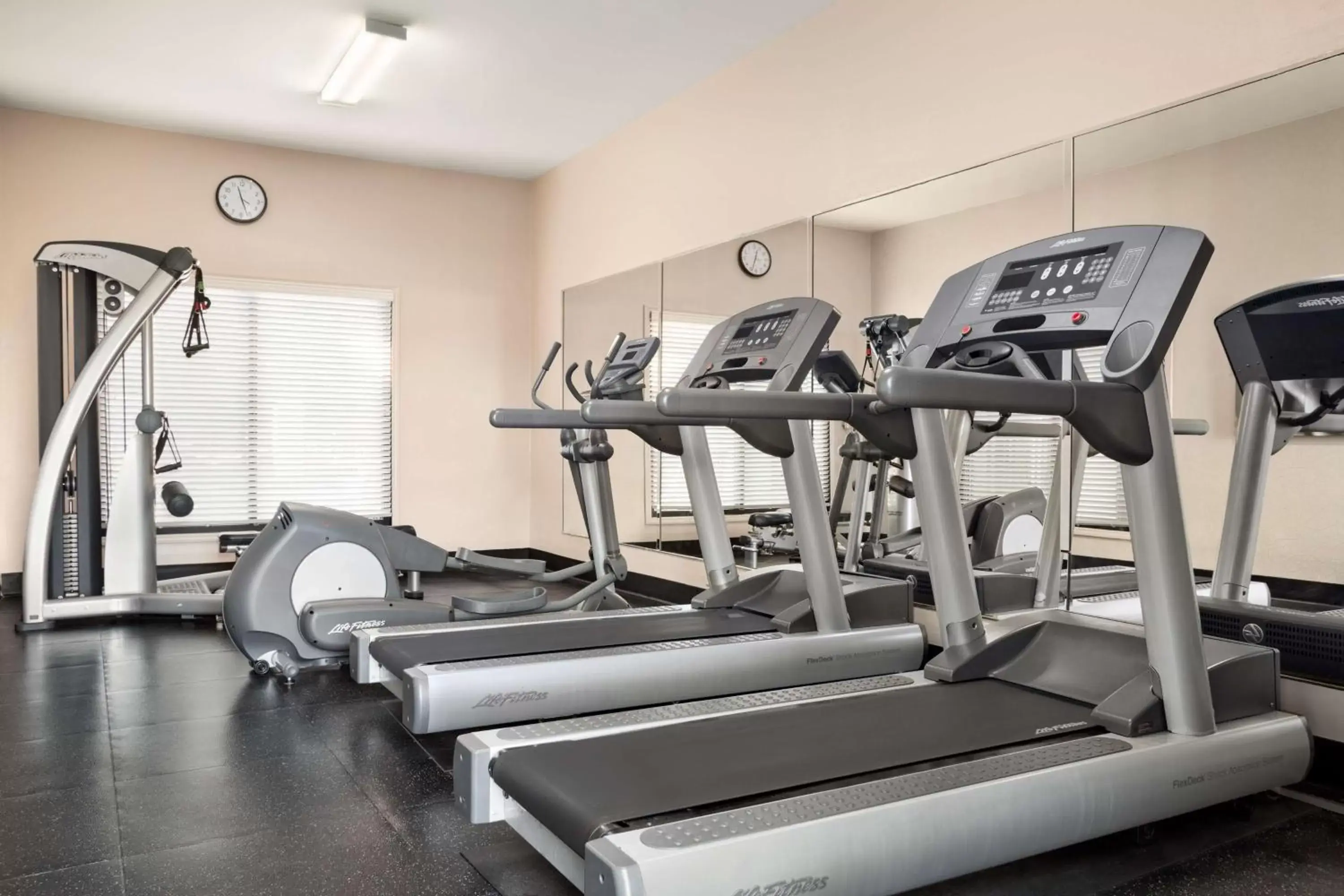 Activities, Fitness Center/Facilities in Country Inn & Suites by Radisson, Florence, SC