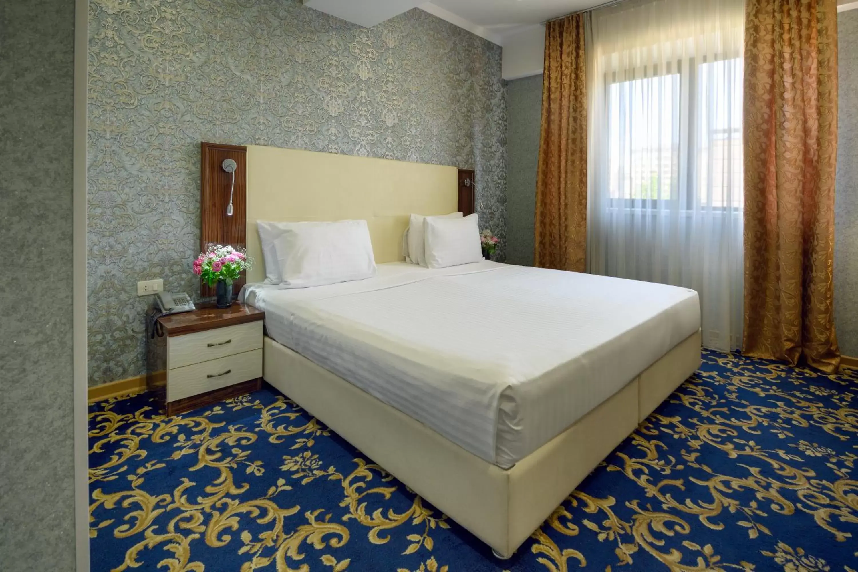 Standard Double or Twin Room in Royal Plaza by Stellar Hotels, Yerevan Standard Double or Twin Room in Royal Plaza by Stellar Hotels, Yerevan
