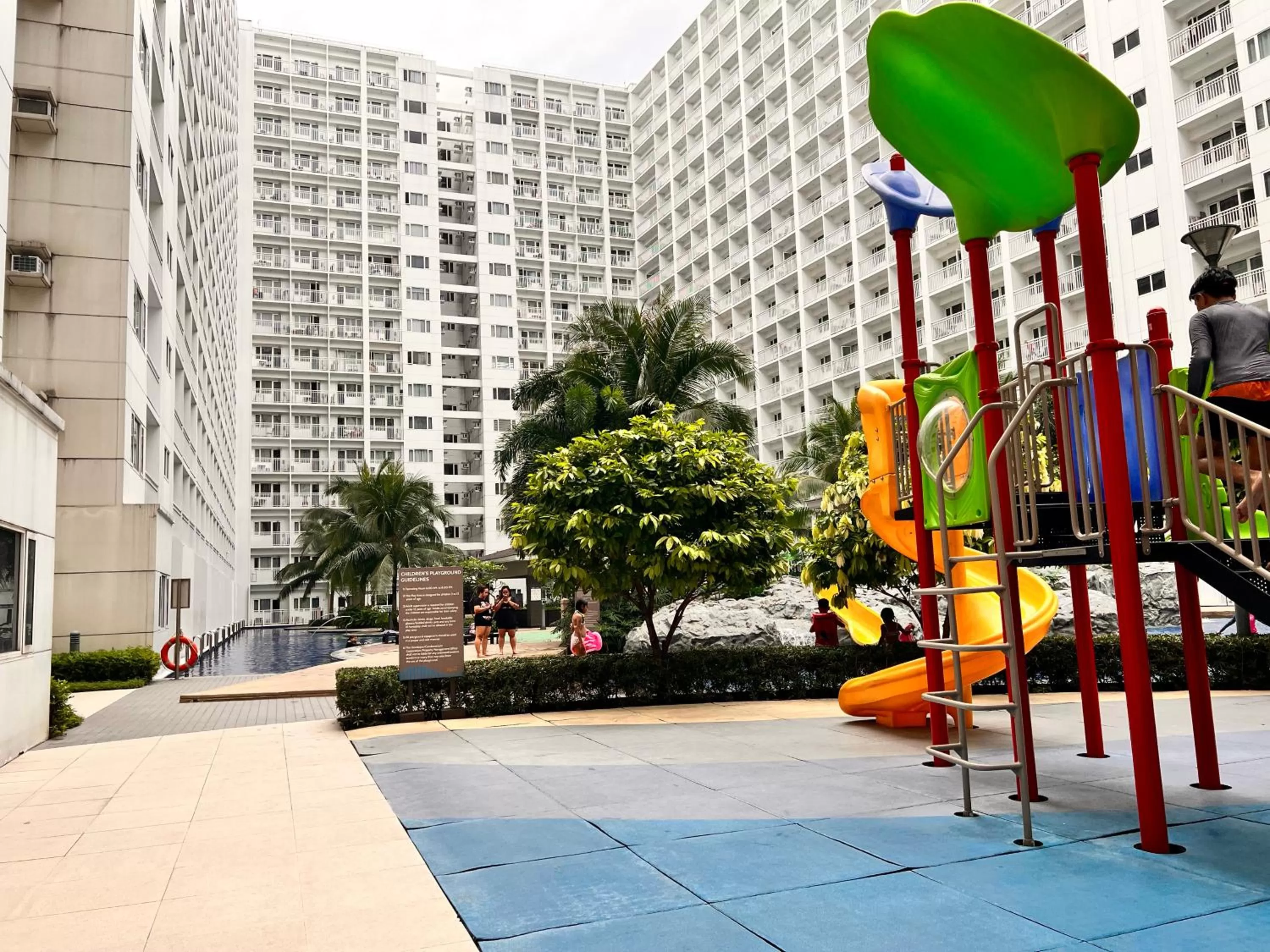 Children play ground in Yam Staycation Shore Residences