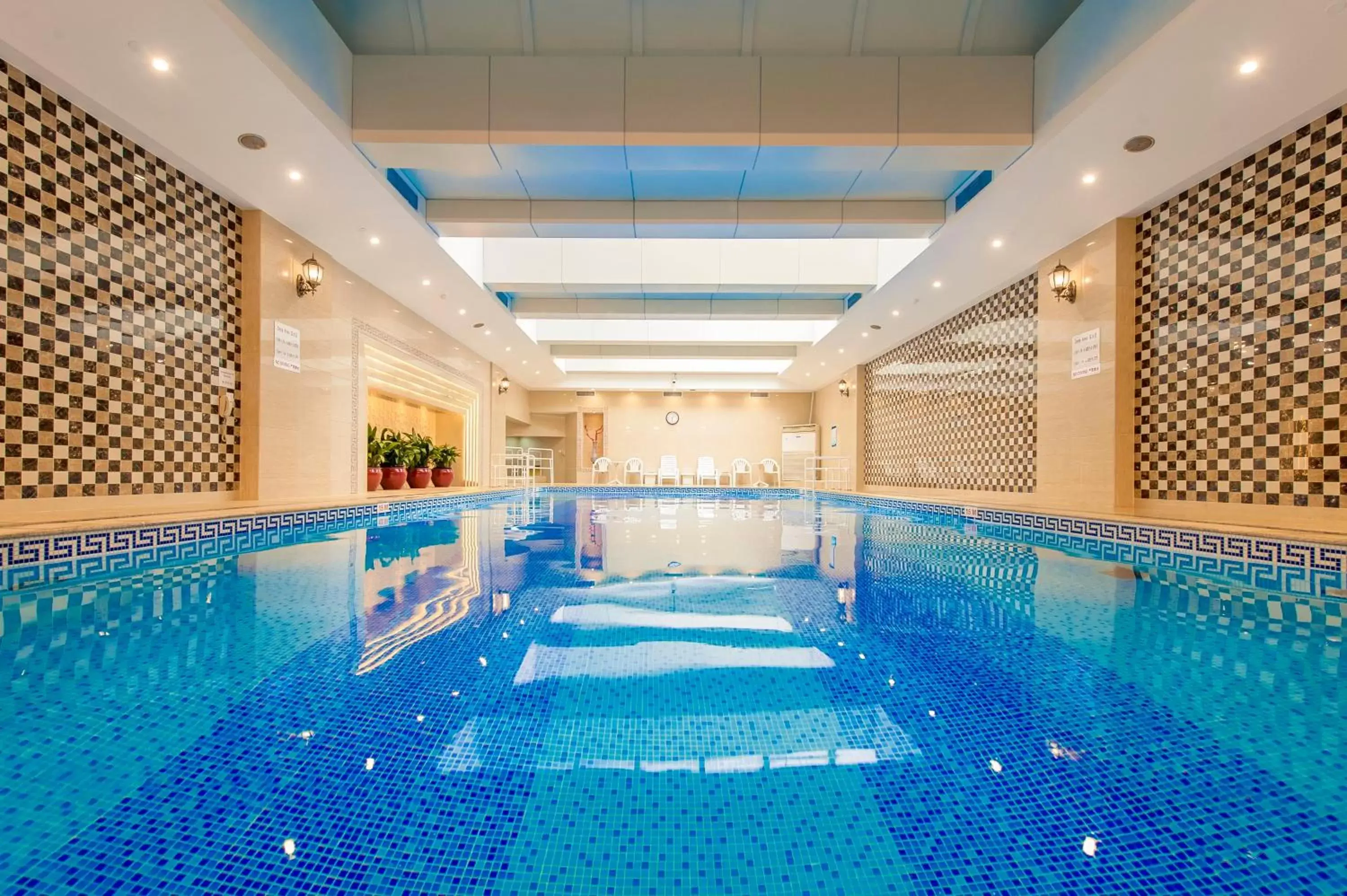 Swimming Pool in Crowne Plaza Shanghai, an IHG Hotel