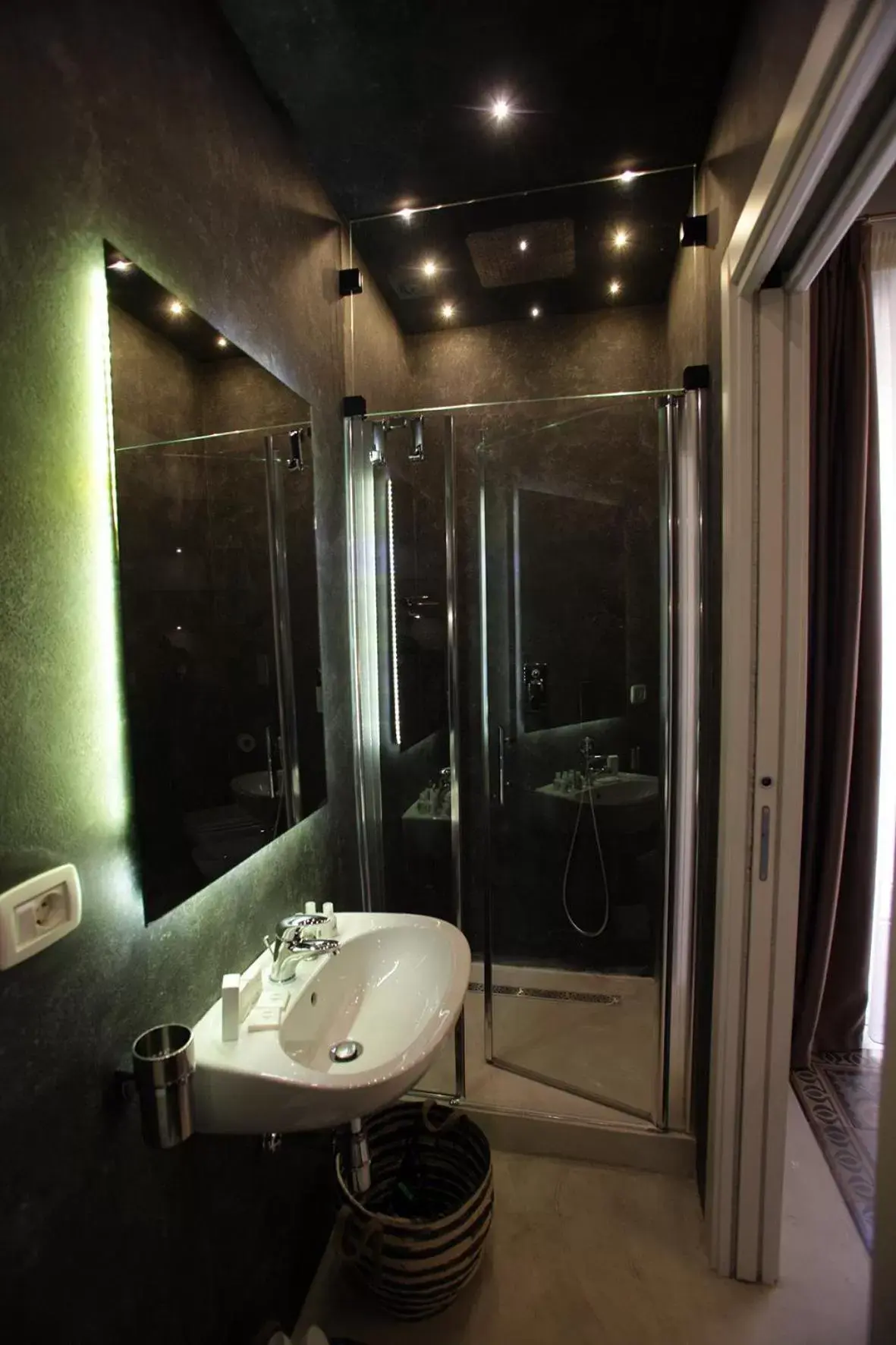 Bathroom in Sebèl Luxury Rooms