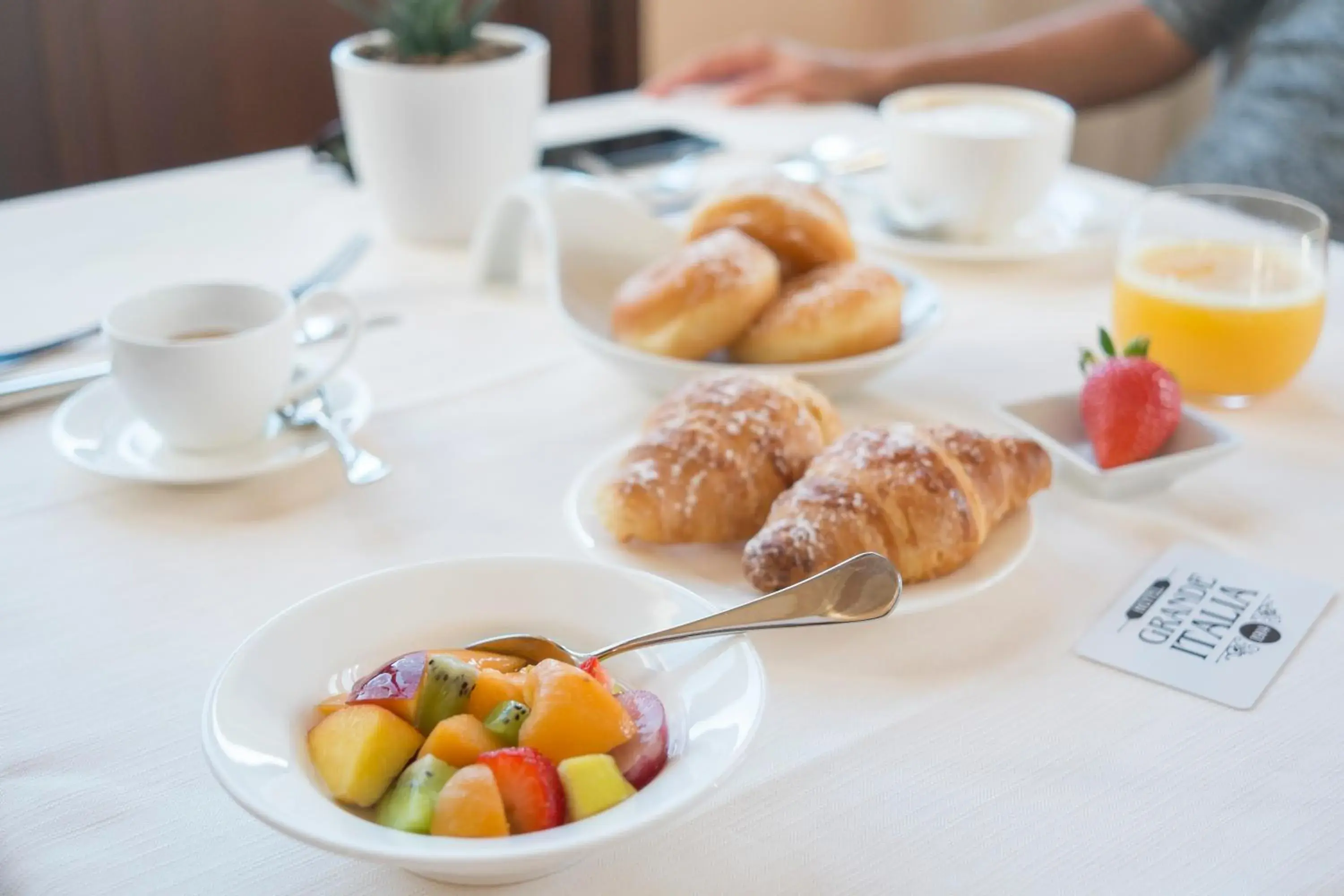 Breakfast in Hotel Grande Italia