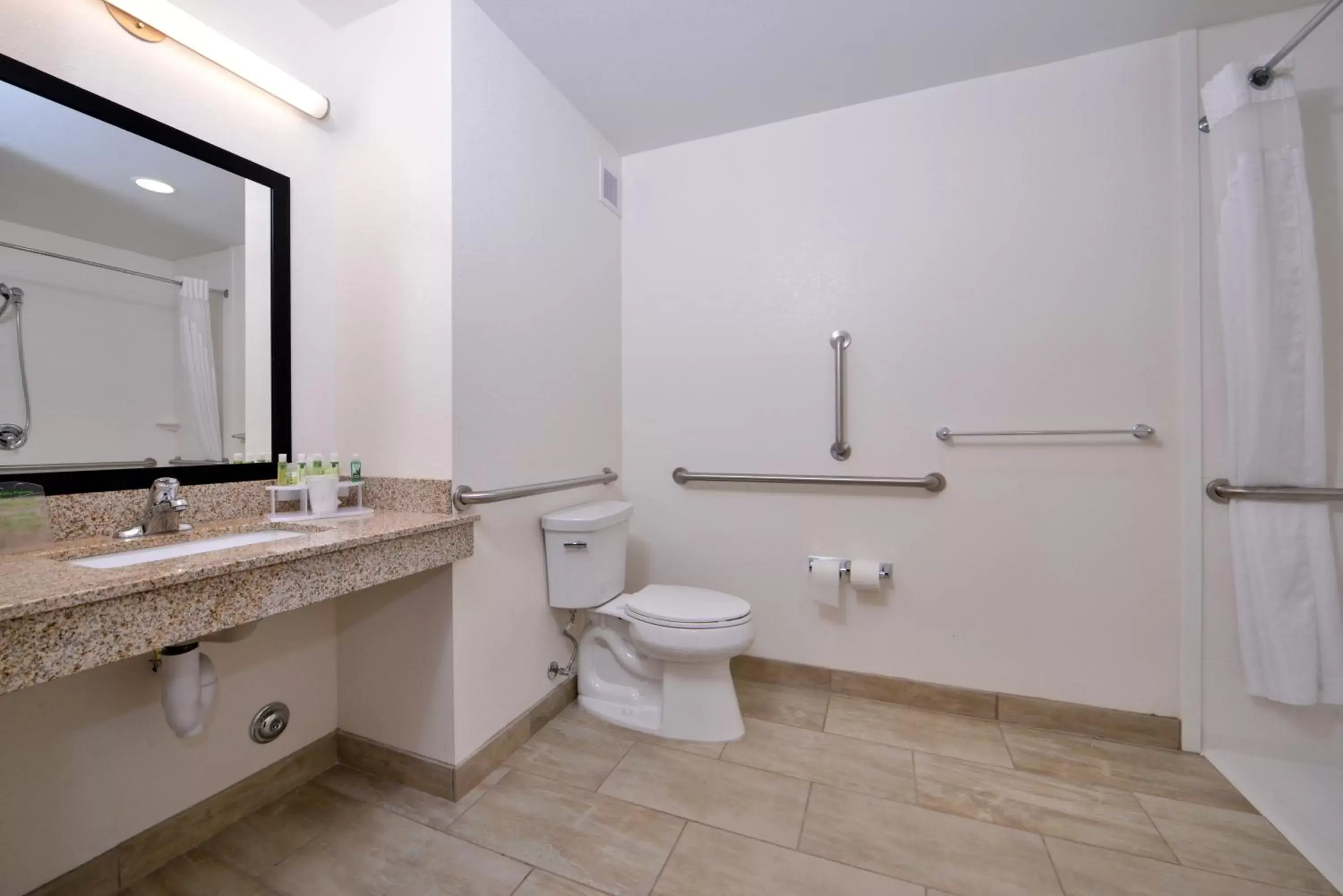 Photo of the whole room, Bathroom in Holiday Inn Express Hotels Page, an IHG Hotel