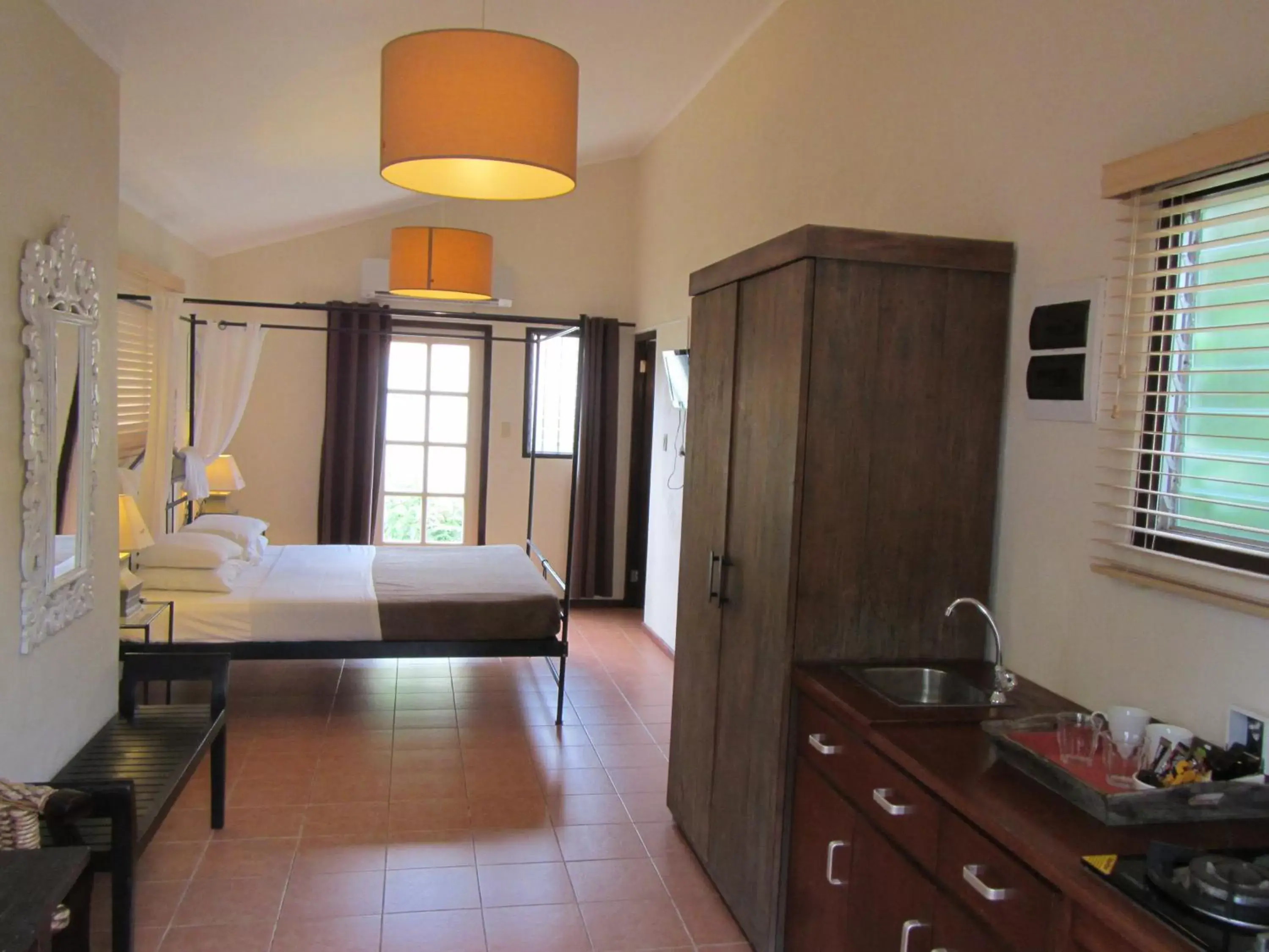 Photo of the whole room, Kitchen/Kitchenette in Wonders Boutique Hotel