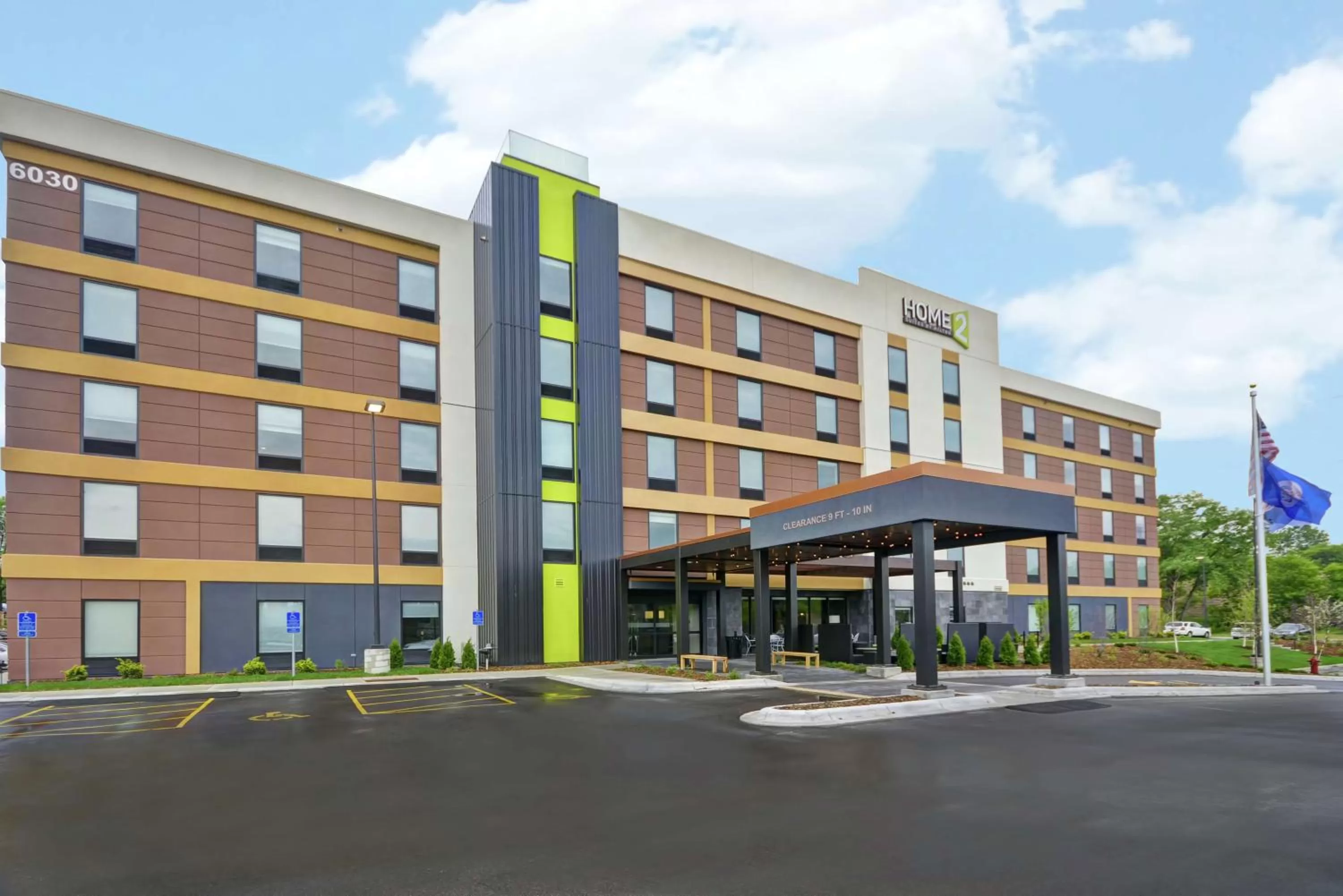 Property building in Home2 Suites By Hilton Minneapolis-Eden Prairie