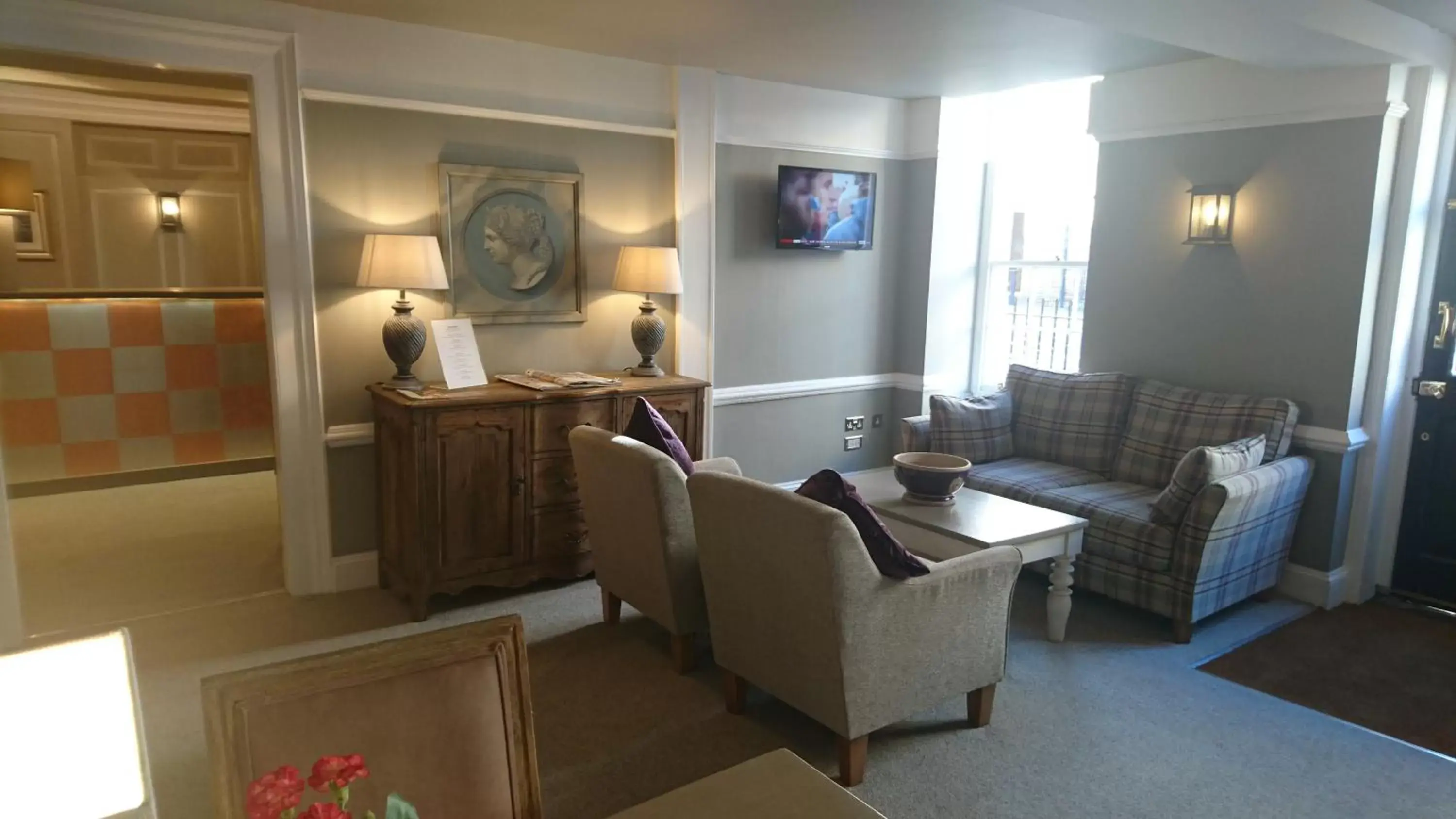 Lounge or bar, Seating Area in Best Western Wessex Royale Hotel Dorchester