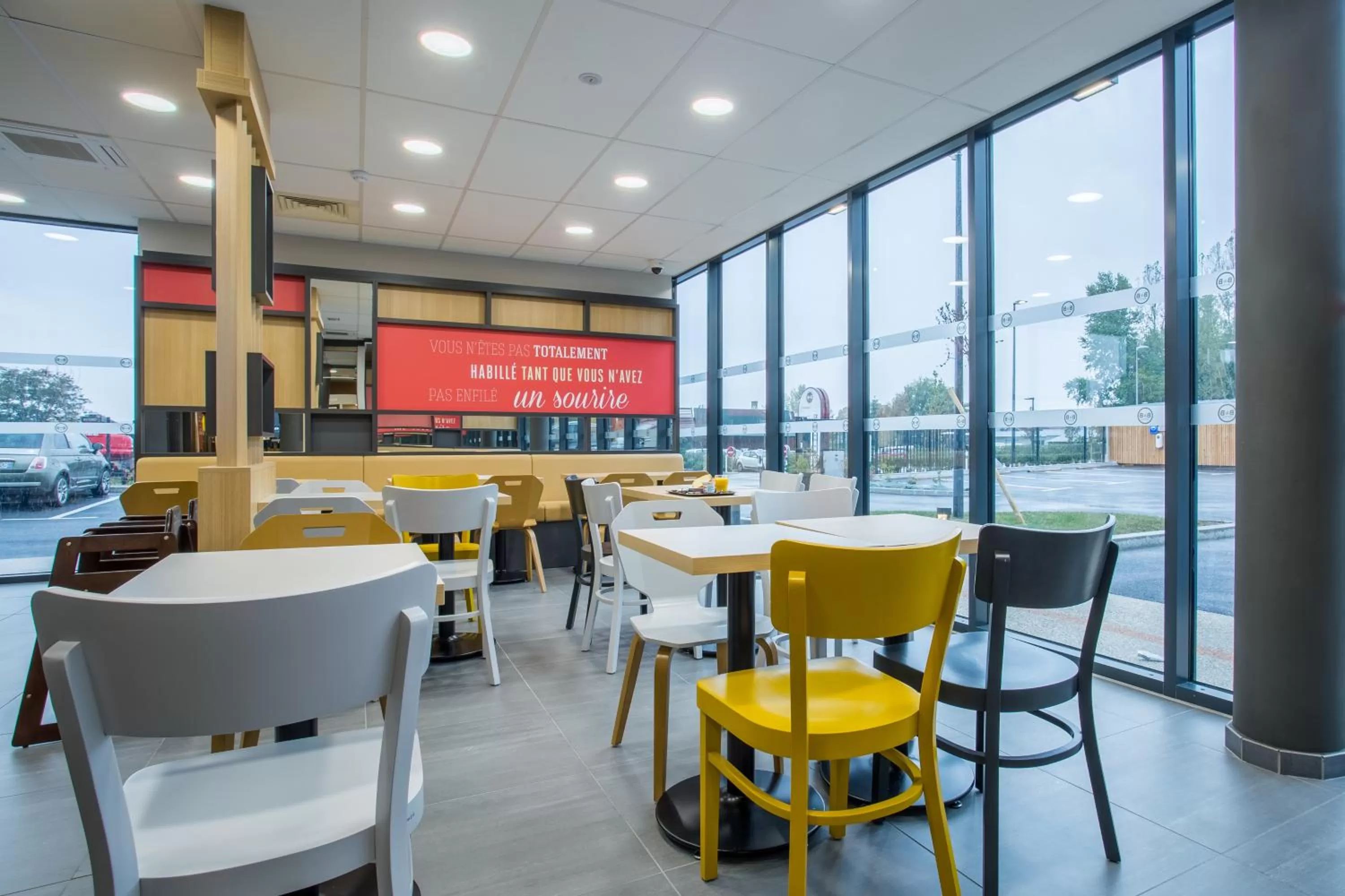 Buffet breakfast in B&B HOTEL ANNEMASSE Saint-Cergues