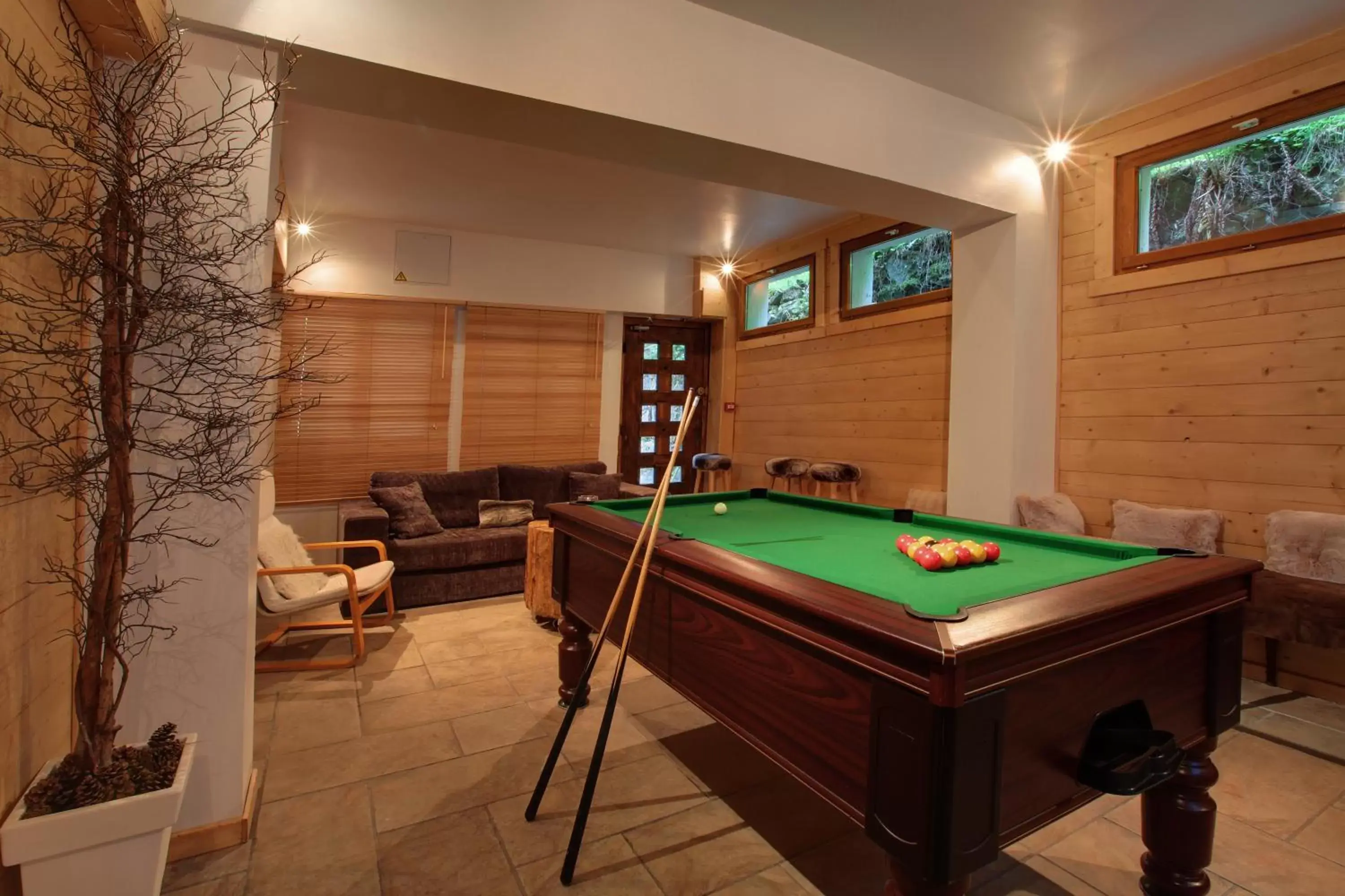 Lounge or bar, Billiards in Les Campanules