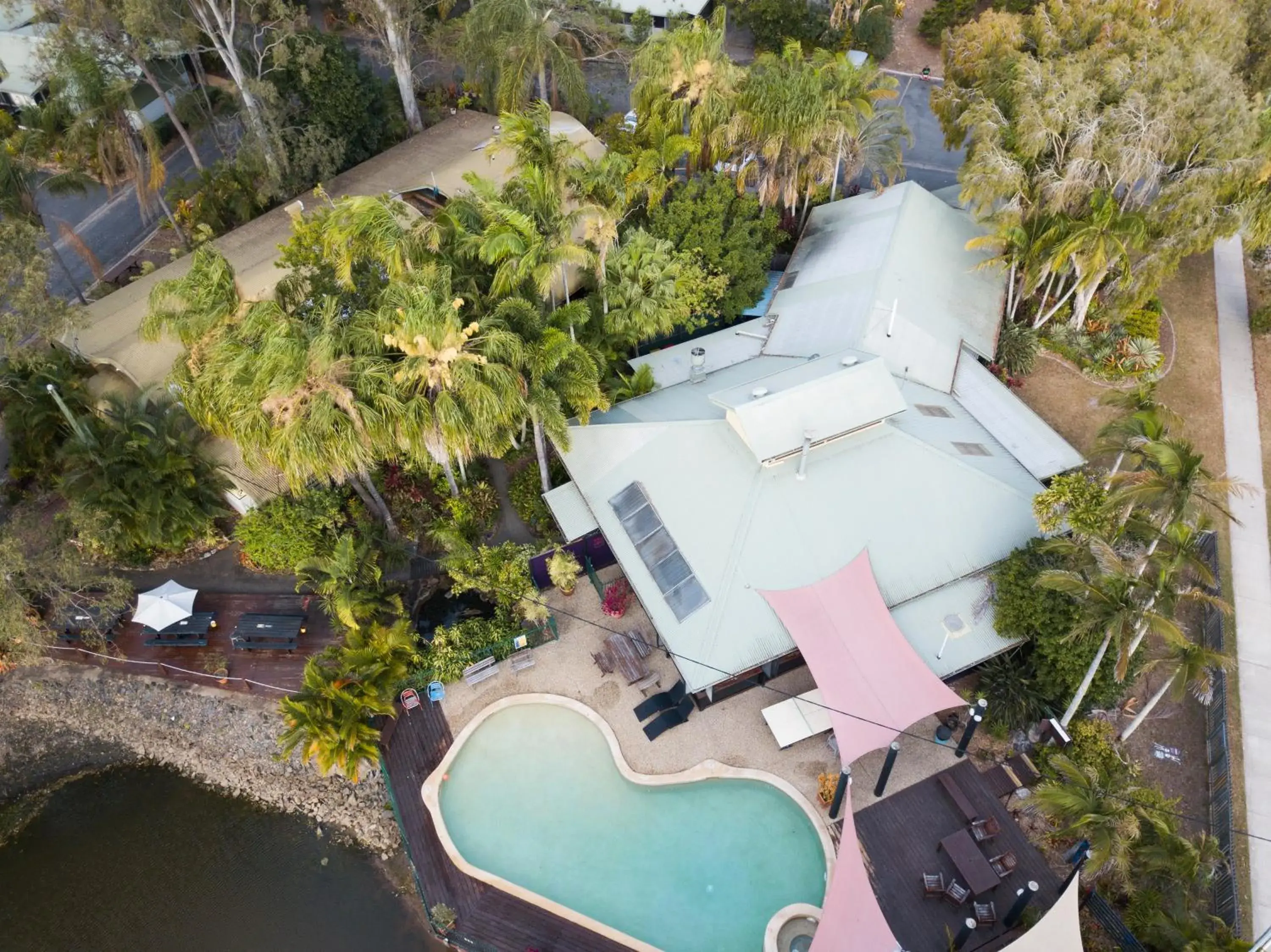 Bird's eye view, Bird's-eye View in Colonial Village Resort