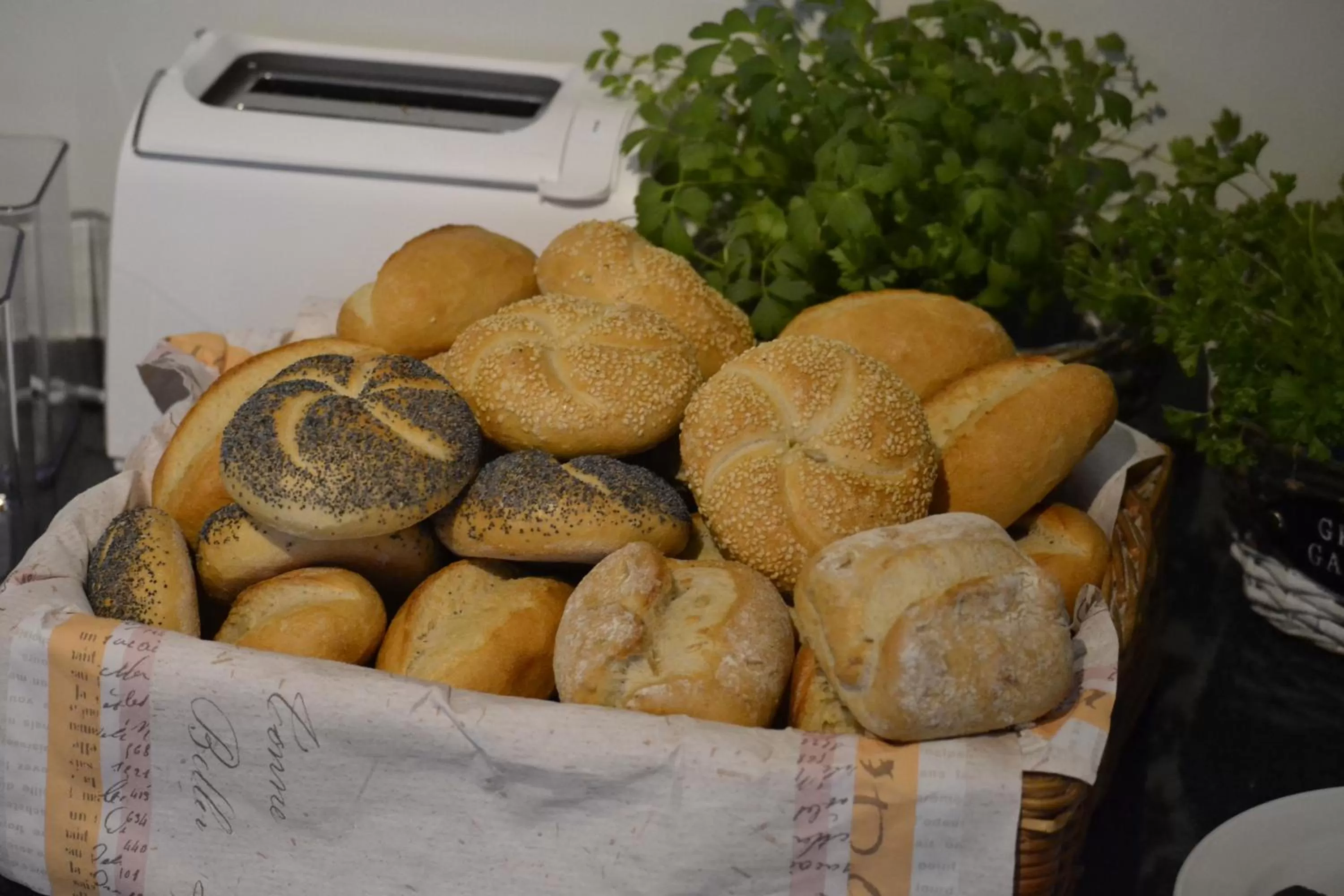 Buffet breakfast, Food in Hotel-Café-Galerie