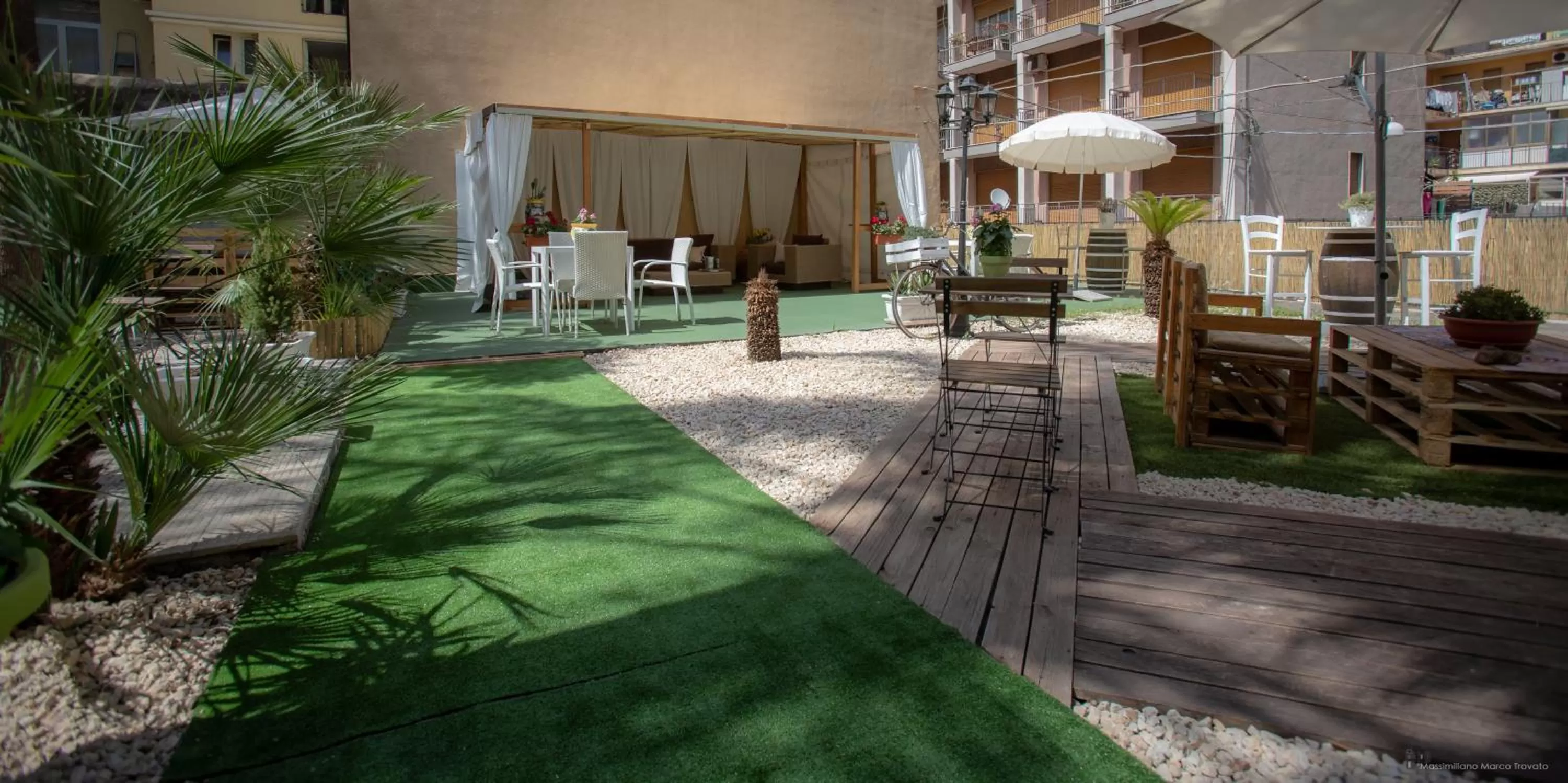 Patio in Sicily Luxury B&B