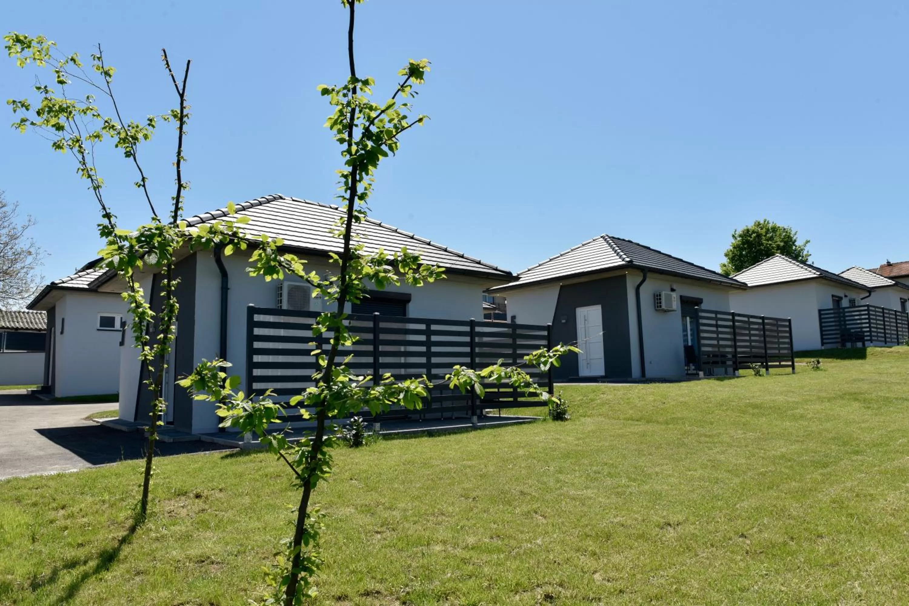 Property building in Apartmani i Bungalovi TROJKA