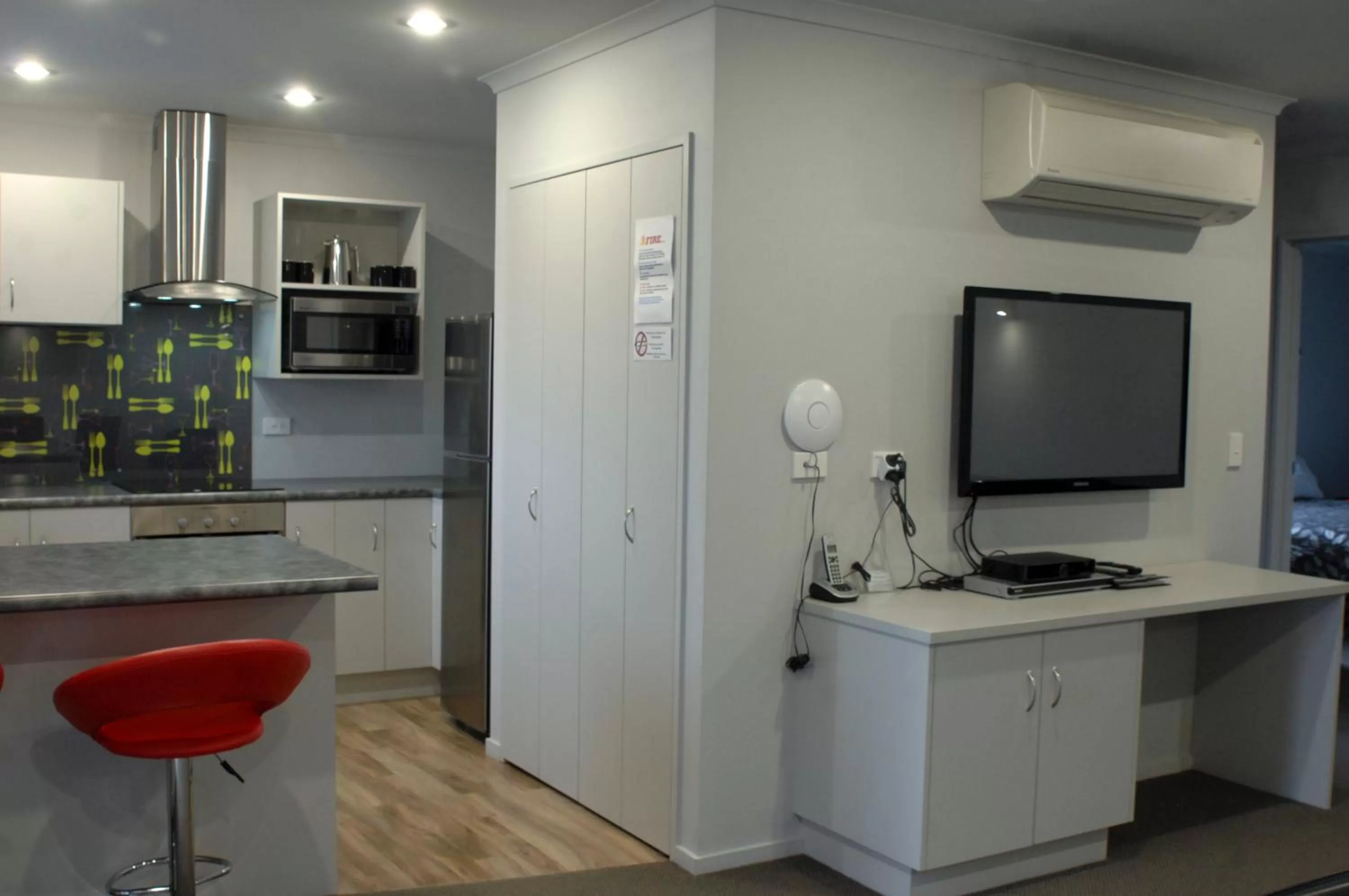 TV/Entertainment Center in 295 on Tay Motel