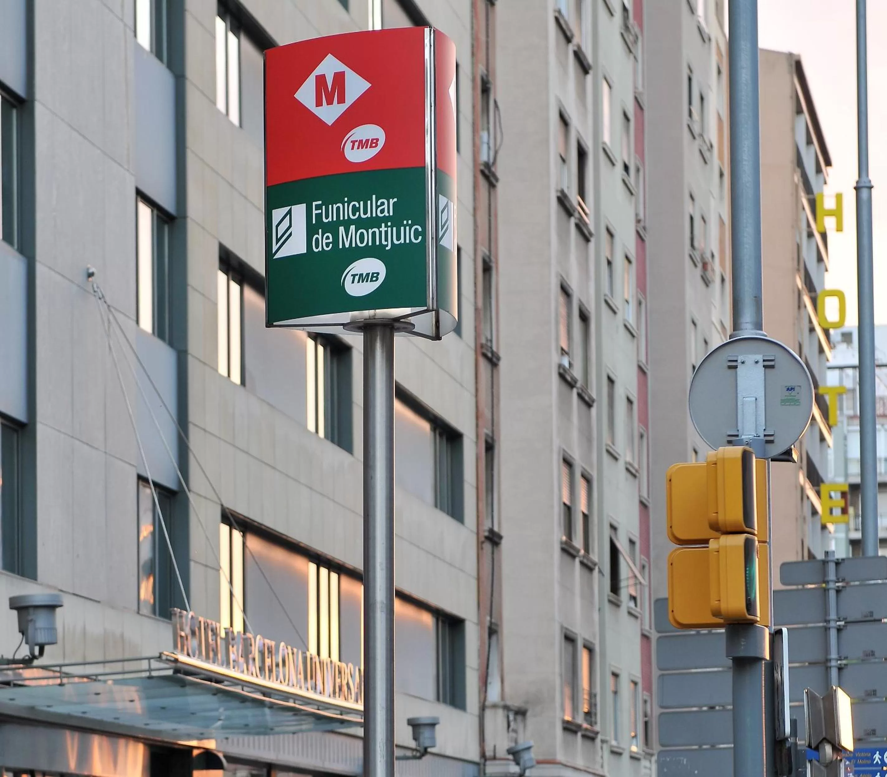 Facade/entrance in Hotel Barcelona Universal