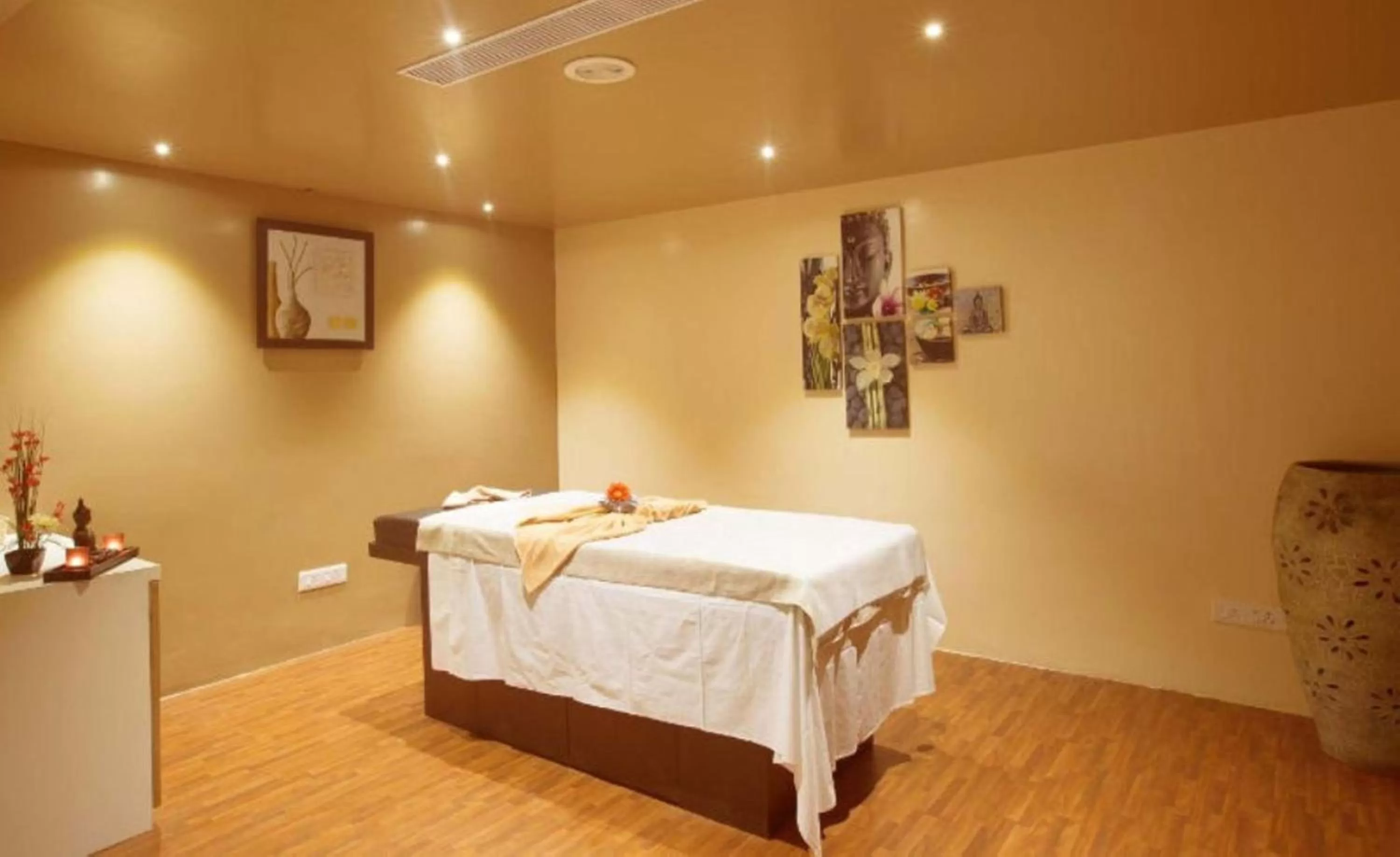 Spa and wellness centre/facilities in Regenta Central Deccan Chennai, Royapettah