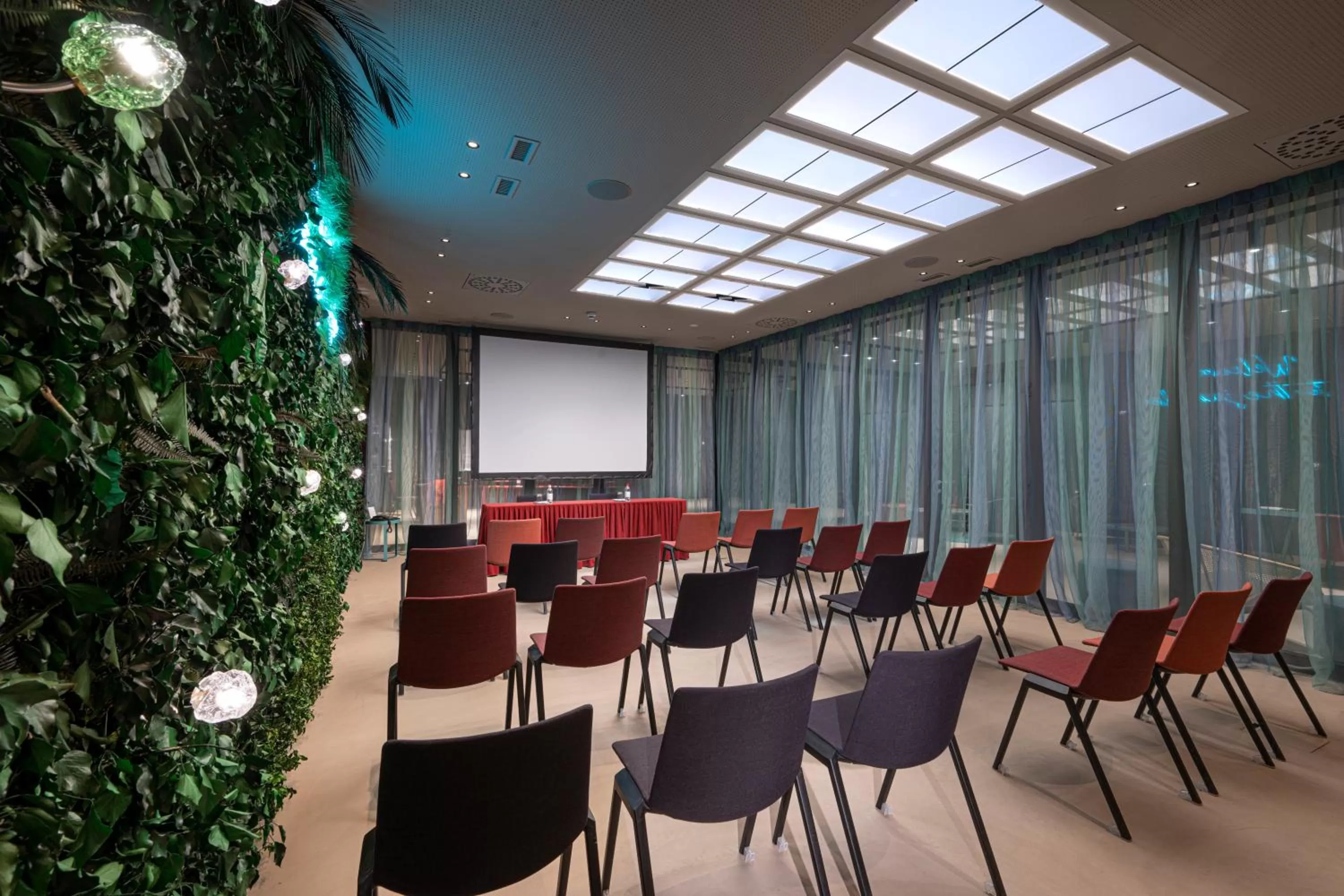 Meeting/conference room in LUGANODANTE Boutique & Lifestyle Hotel