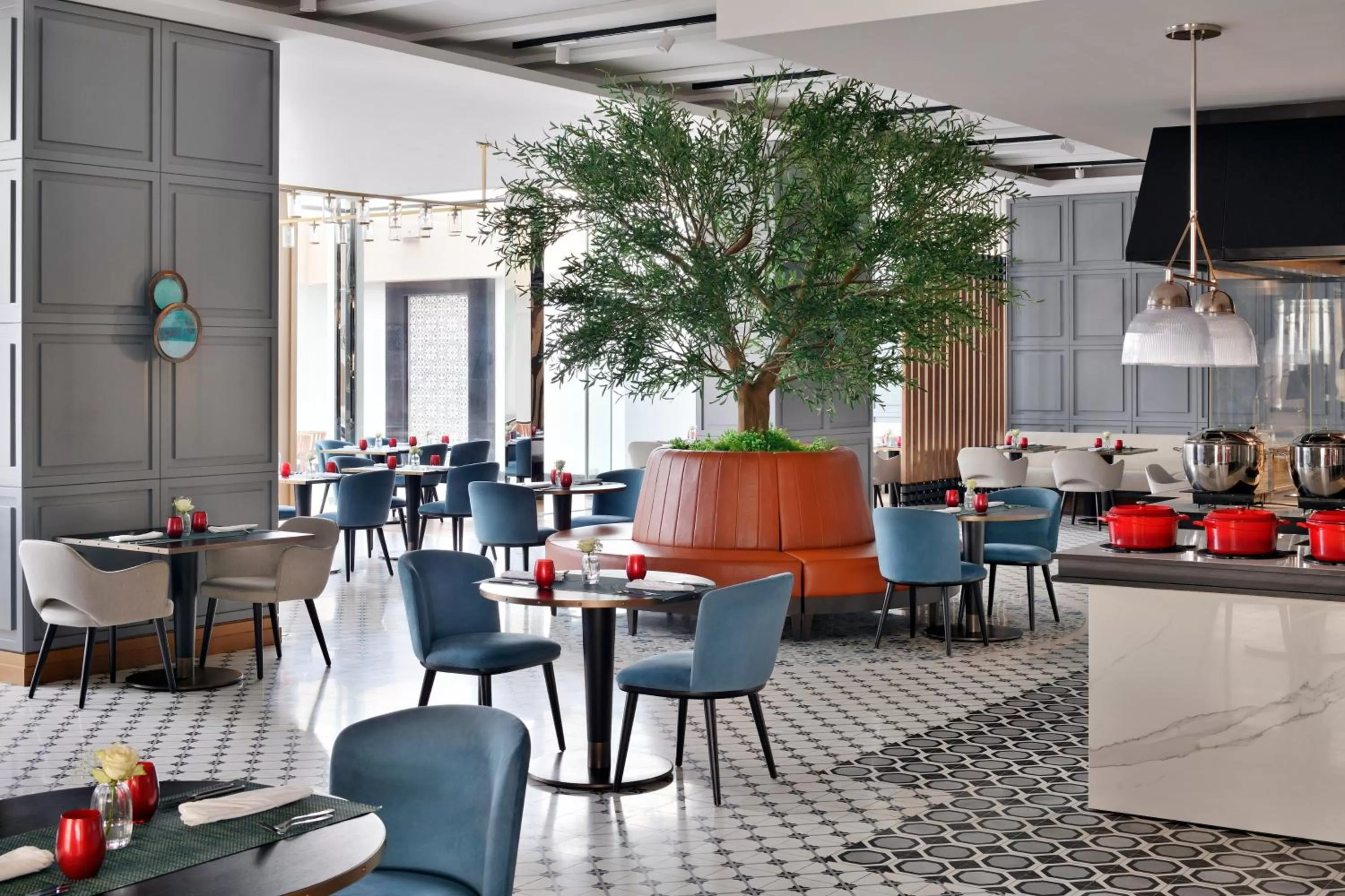 Restaurant/places to eat in Crowne Plaza - Jeddah Al Salam by IHG