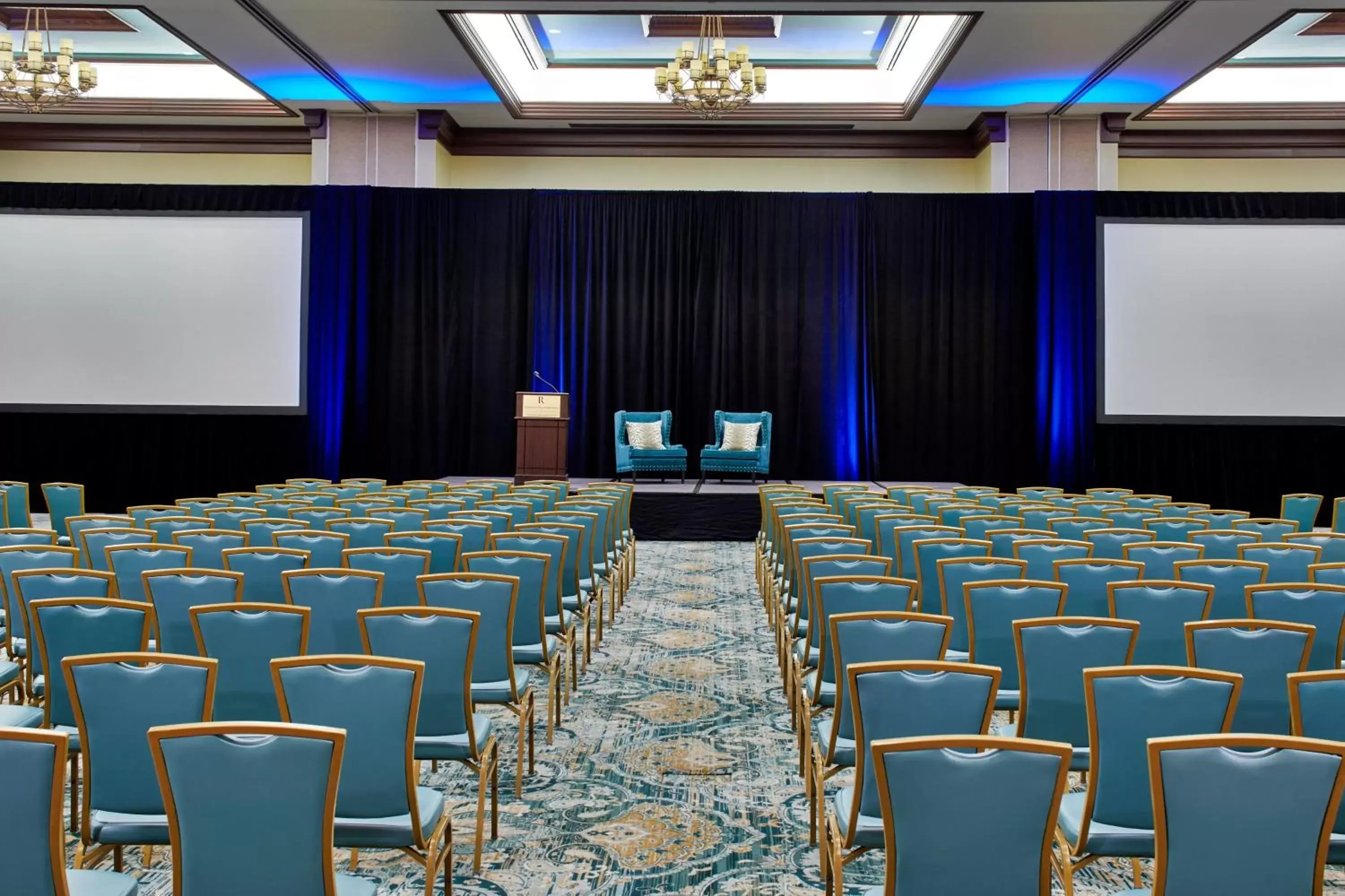 Meeting/conference room in Renaissance Birmingham Ross Bridge Golf Resort & Spa