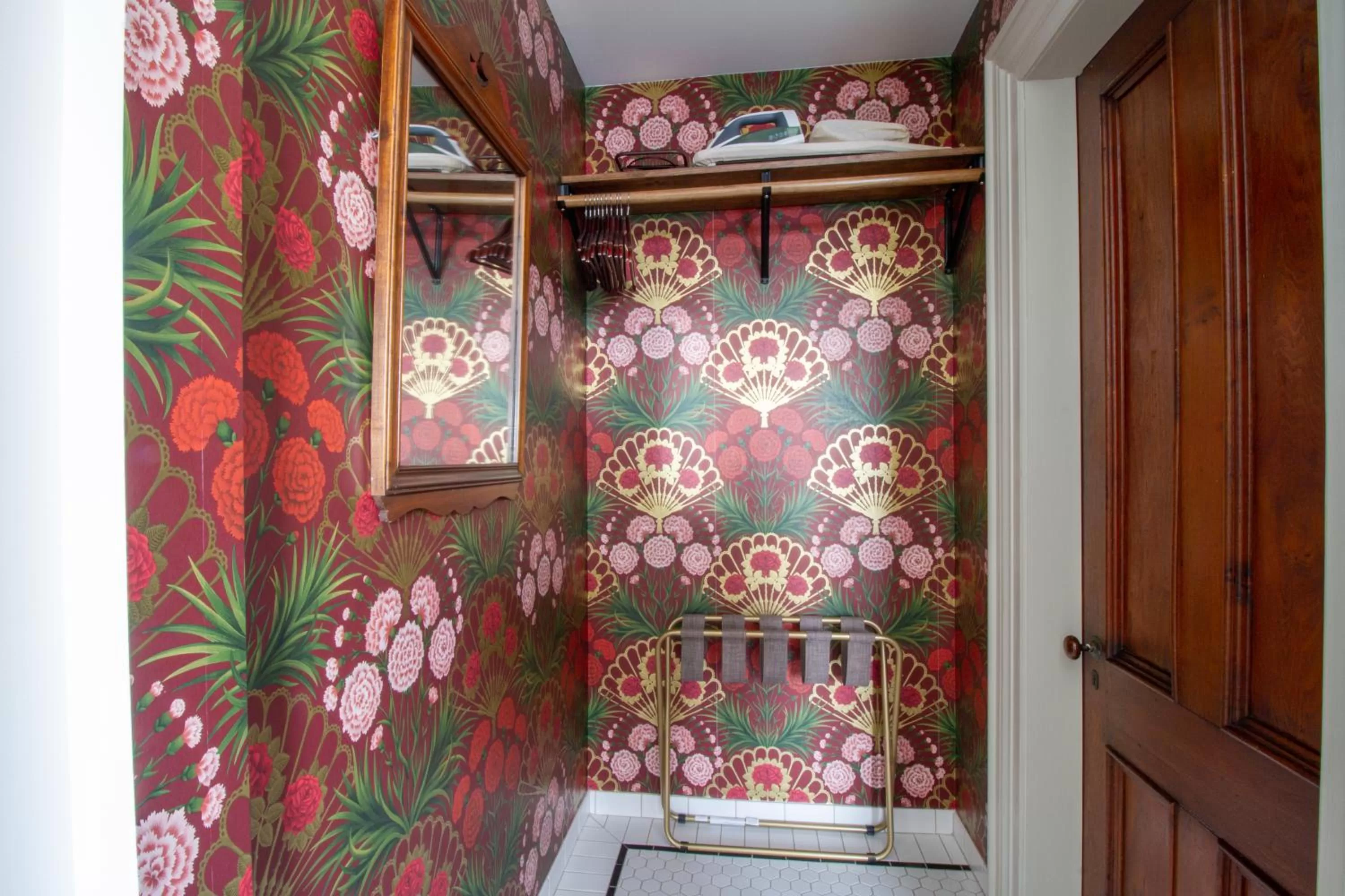 Bedroom in Pert House