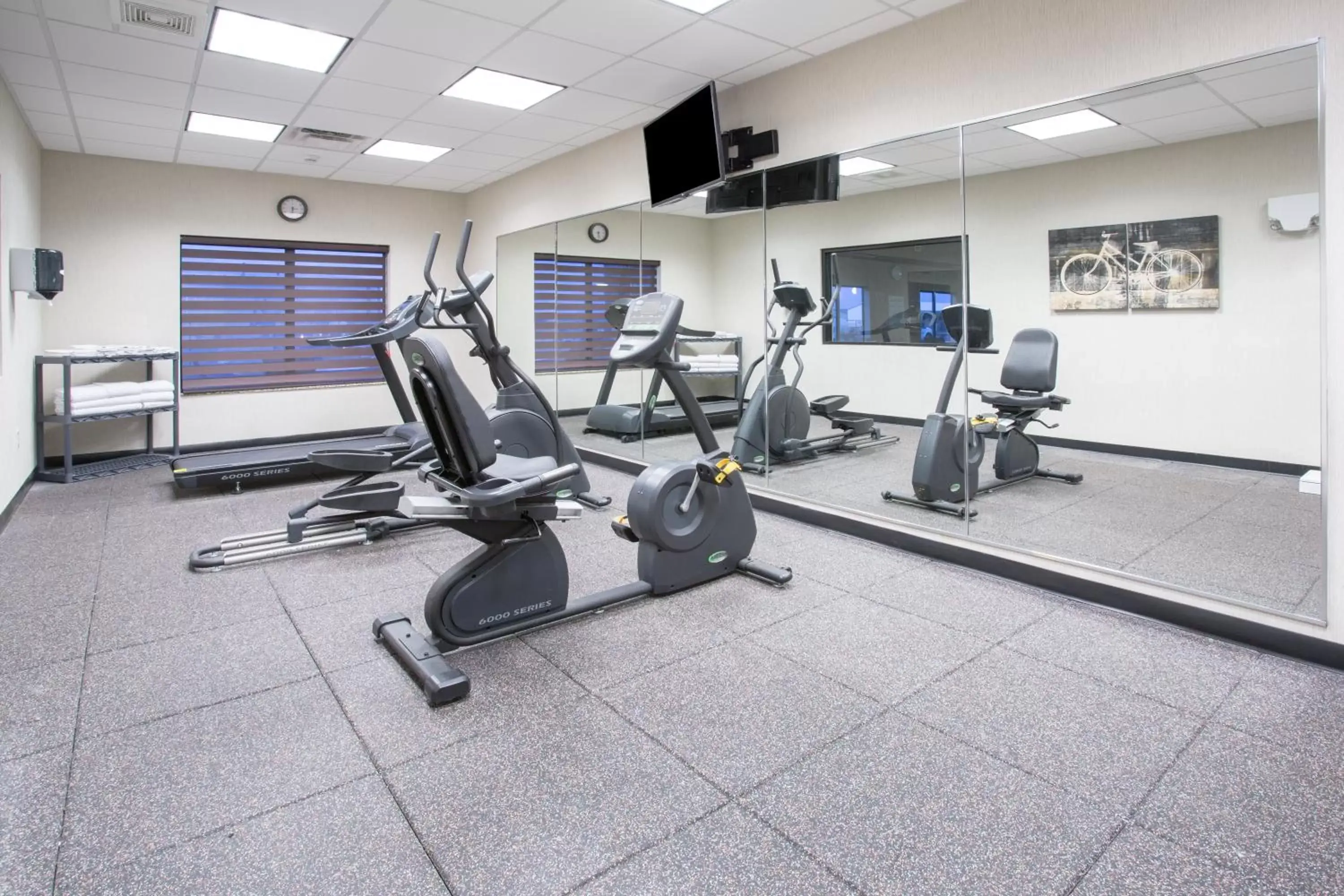 Fitness centre/facilities, Fitness Center/Facilities in Holiday Inn Express Hotel & Suites Glendive, an IHG Hotel