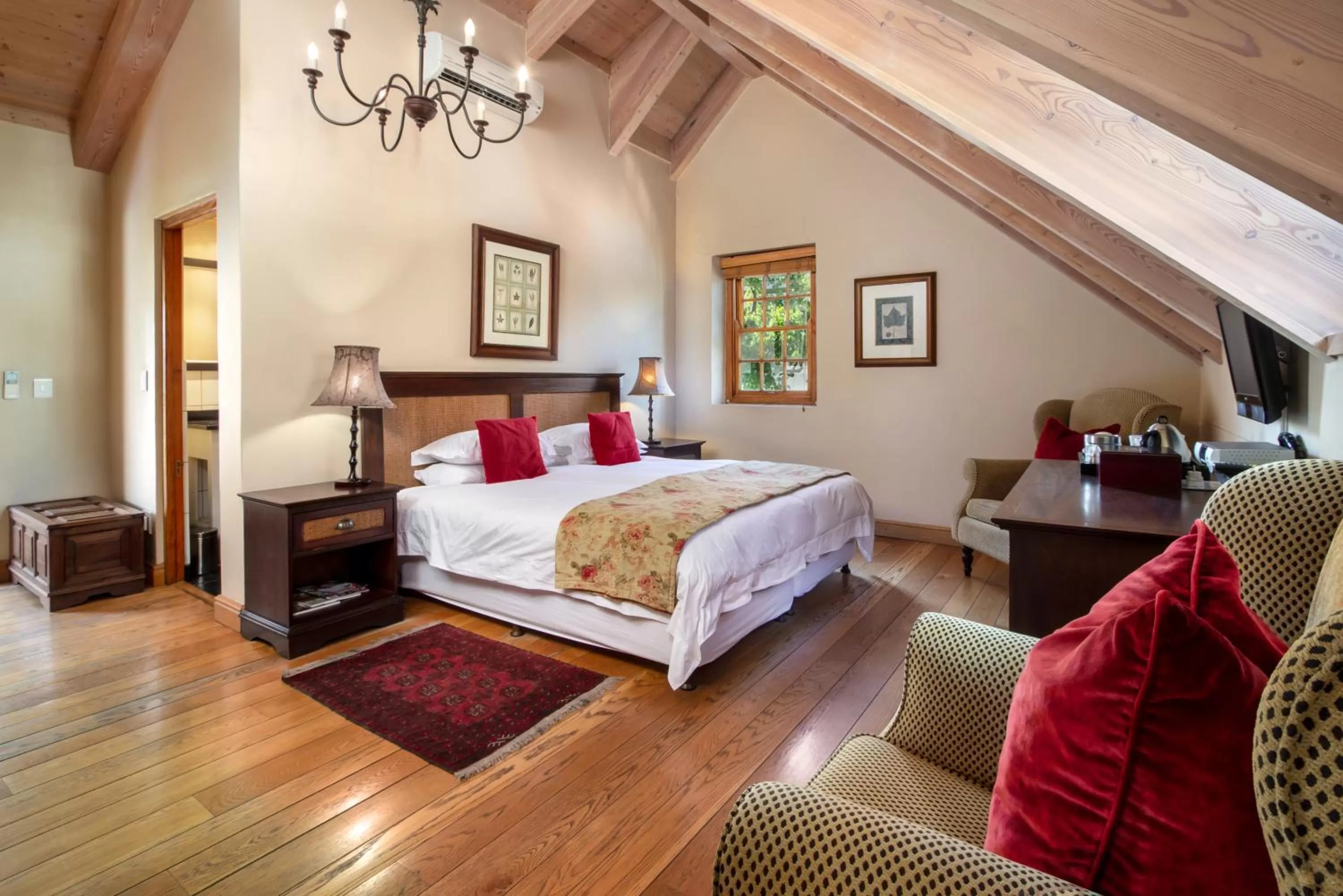 Bedroom, Bed in De Hoek Manor