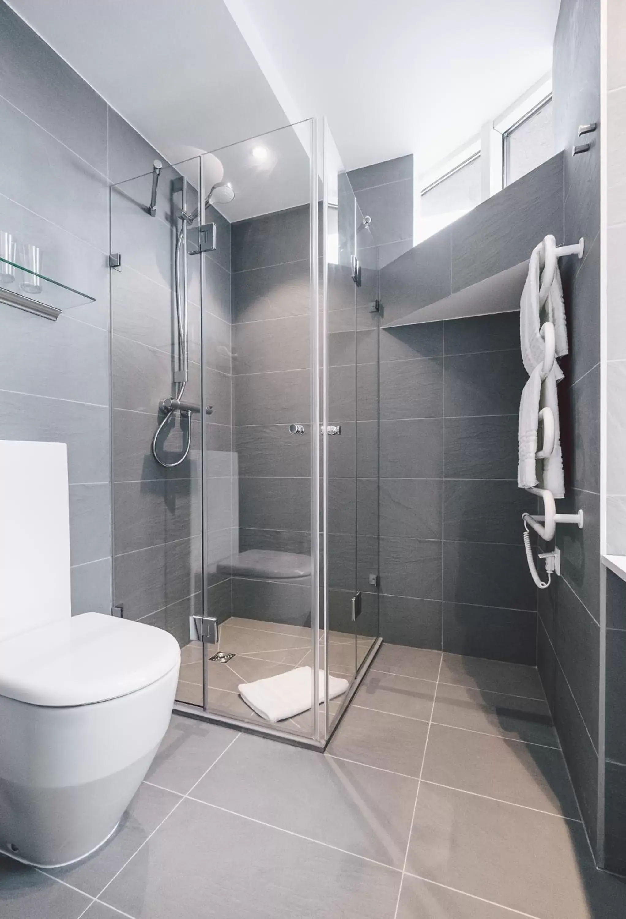 Shower in Dunetton - self check-in hotel Shower in Dunetton - self check-in hotel