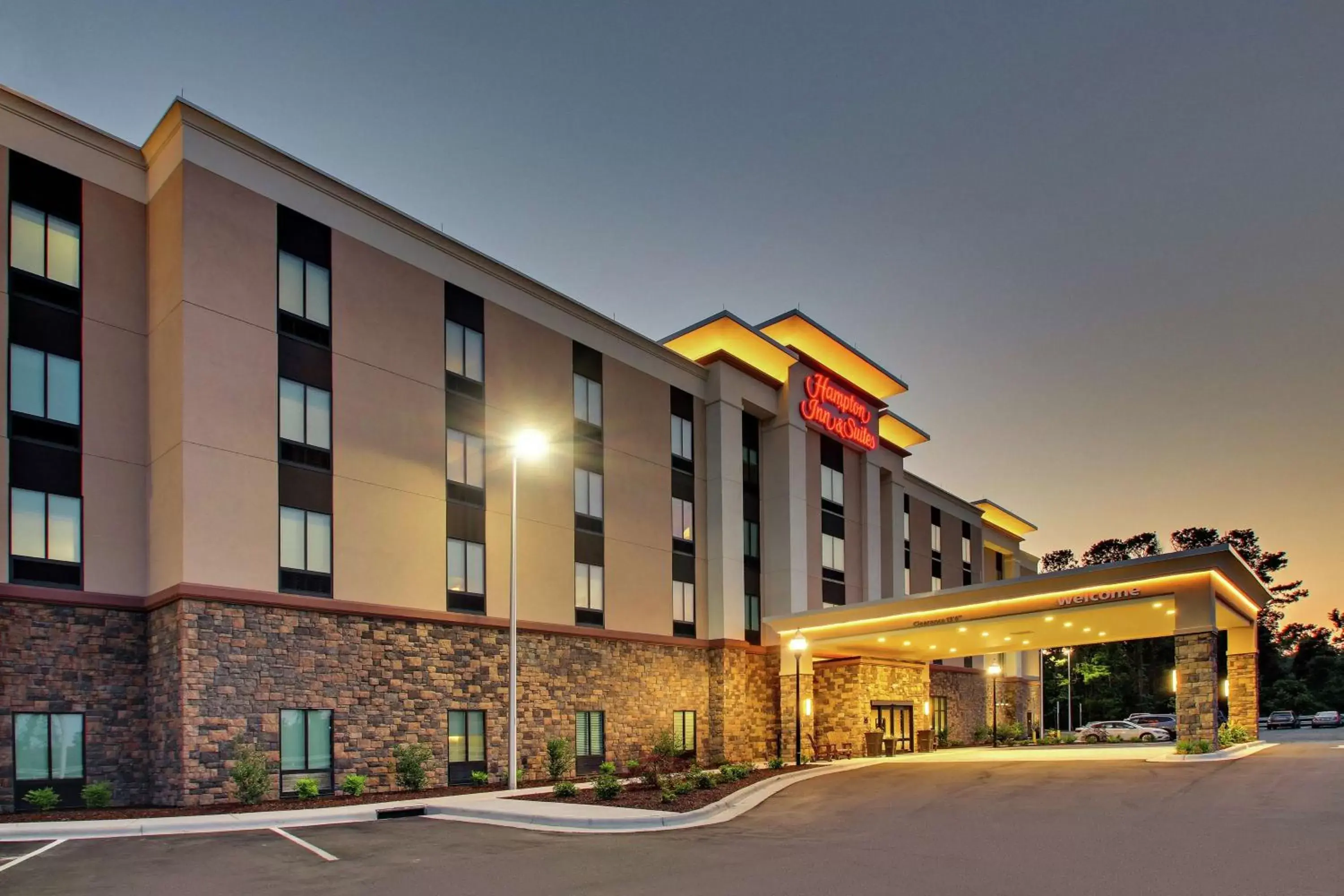 Property Building in Hampton Inn & Suites By Hilton Southport
