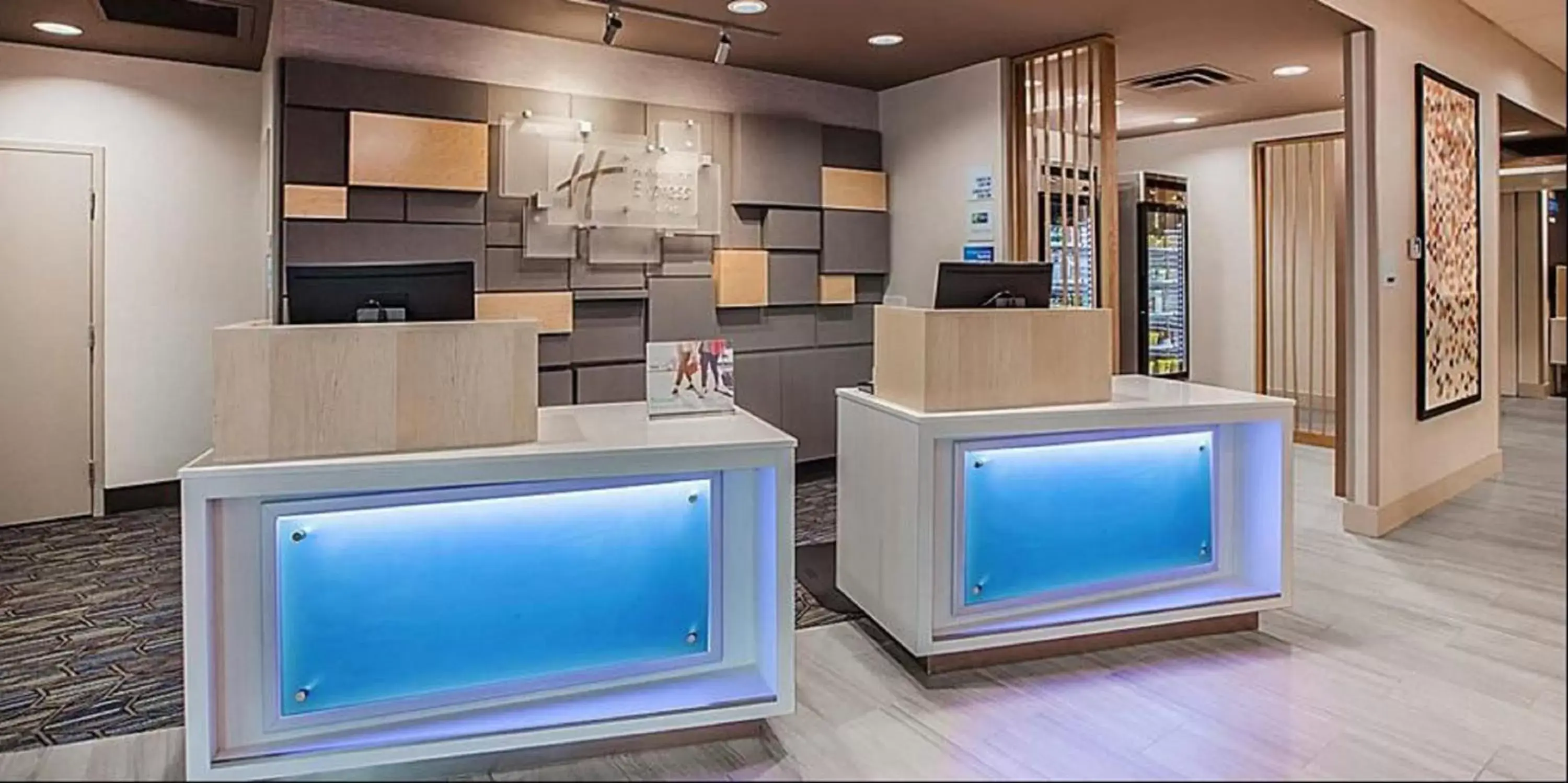 Lobby or reception in Holiday Inn Express & Suites - Marion, an IHG Hotel