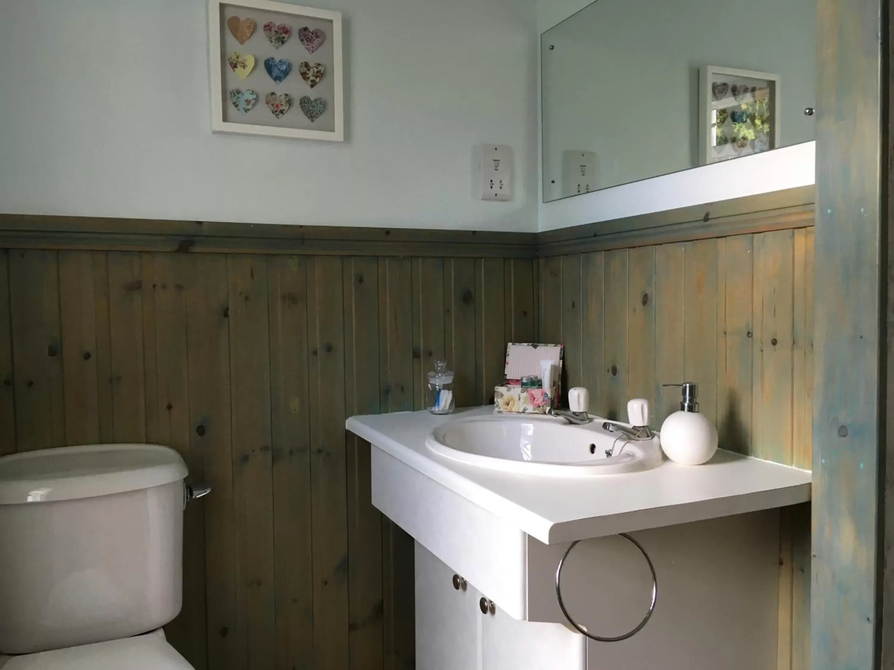 Bathroom in Arduthie House