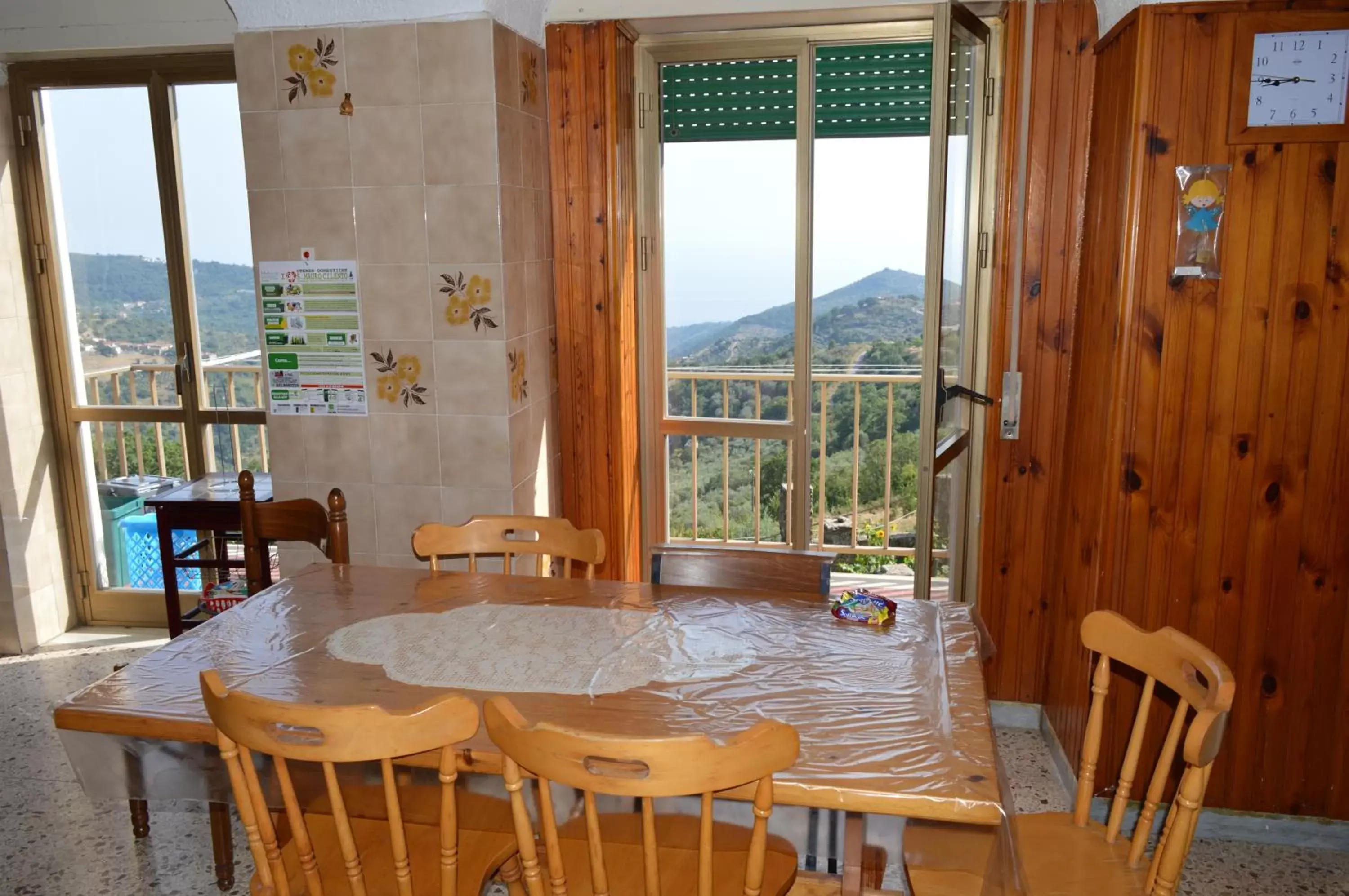 Kitchen or kitchenette, Dining Area in b&b Don Peppe - Don Ilario