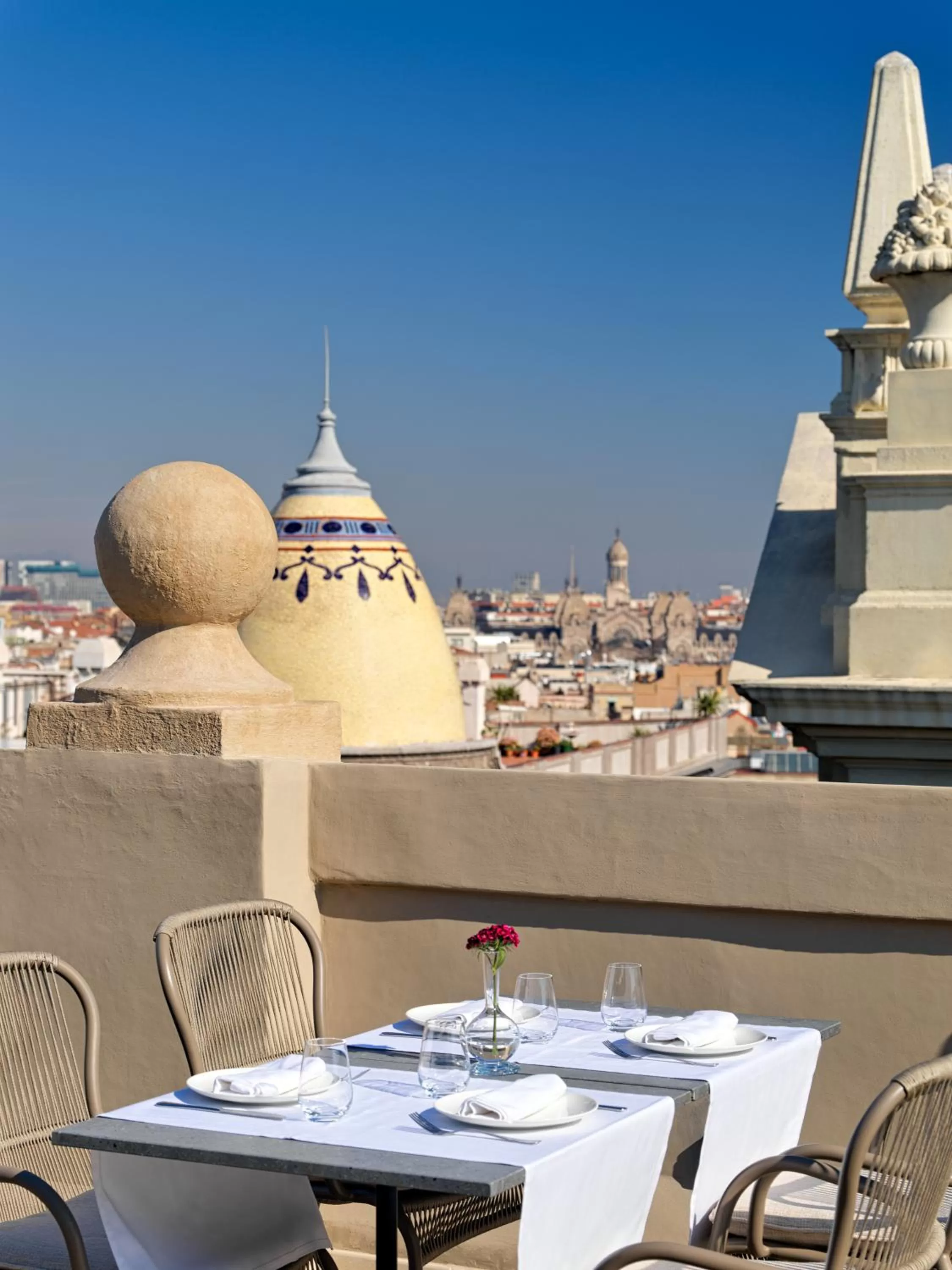 Balcony/Terrace in H10 Madison 4* Sup