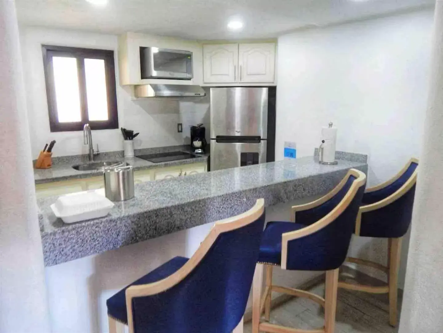 Kitchen/Kitchenette in Studio At Marina Los Cabos