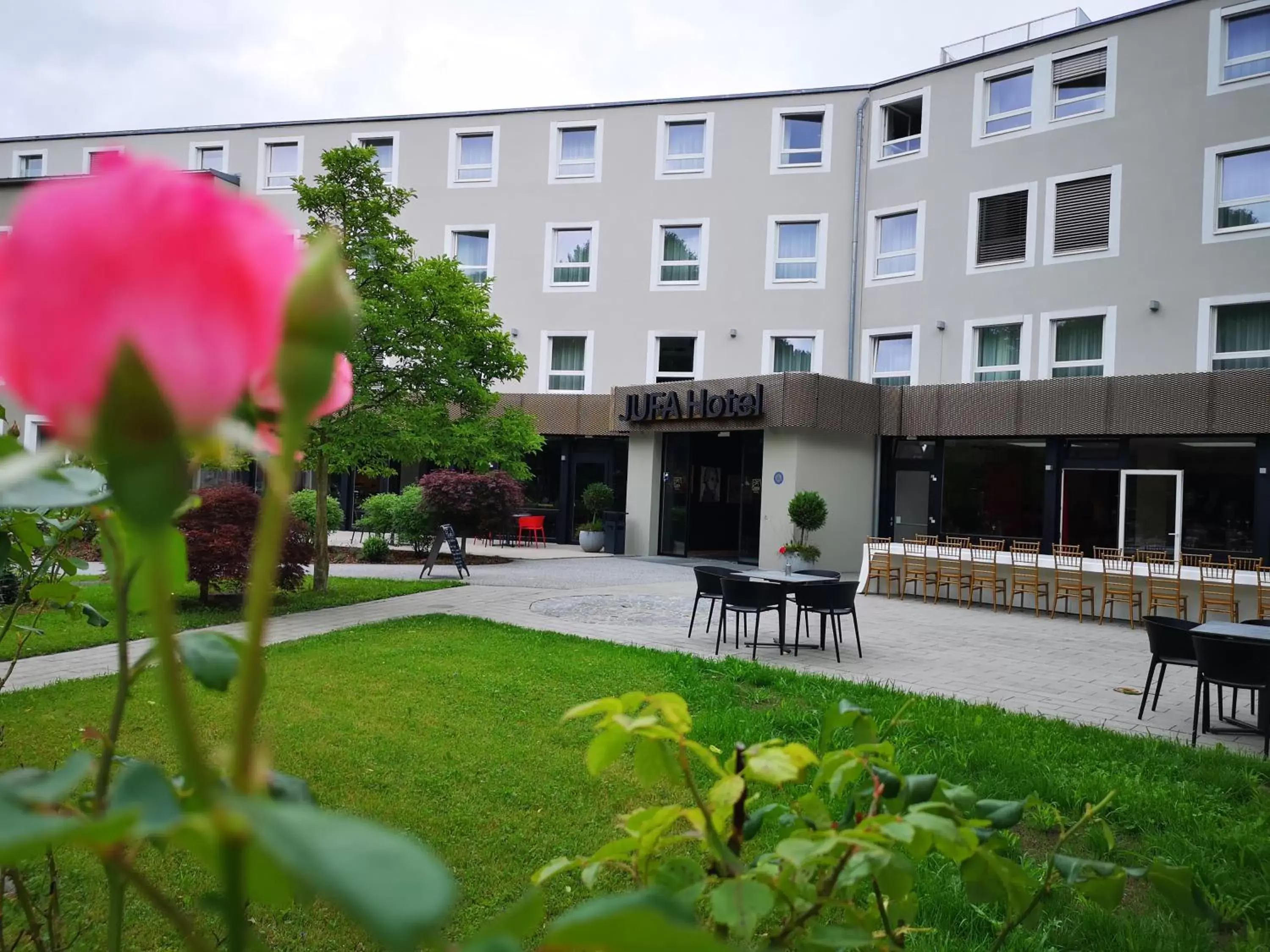 Facade/entrance, Property Building in JUFA Hotel Salzburg City