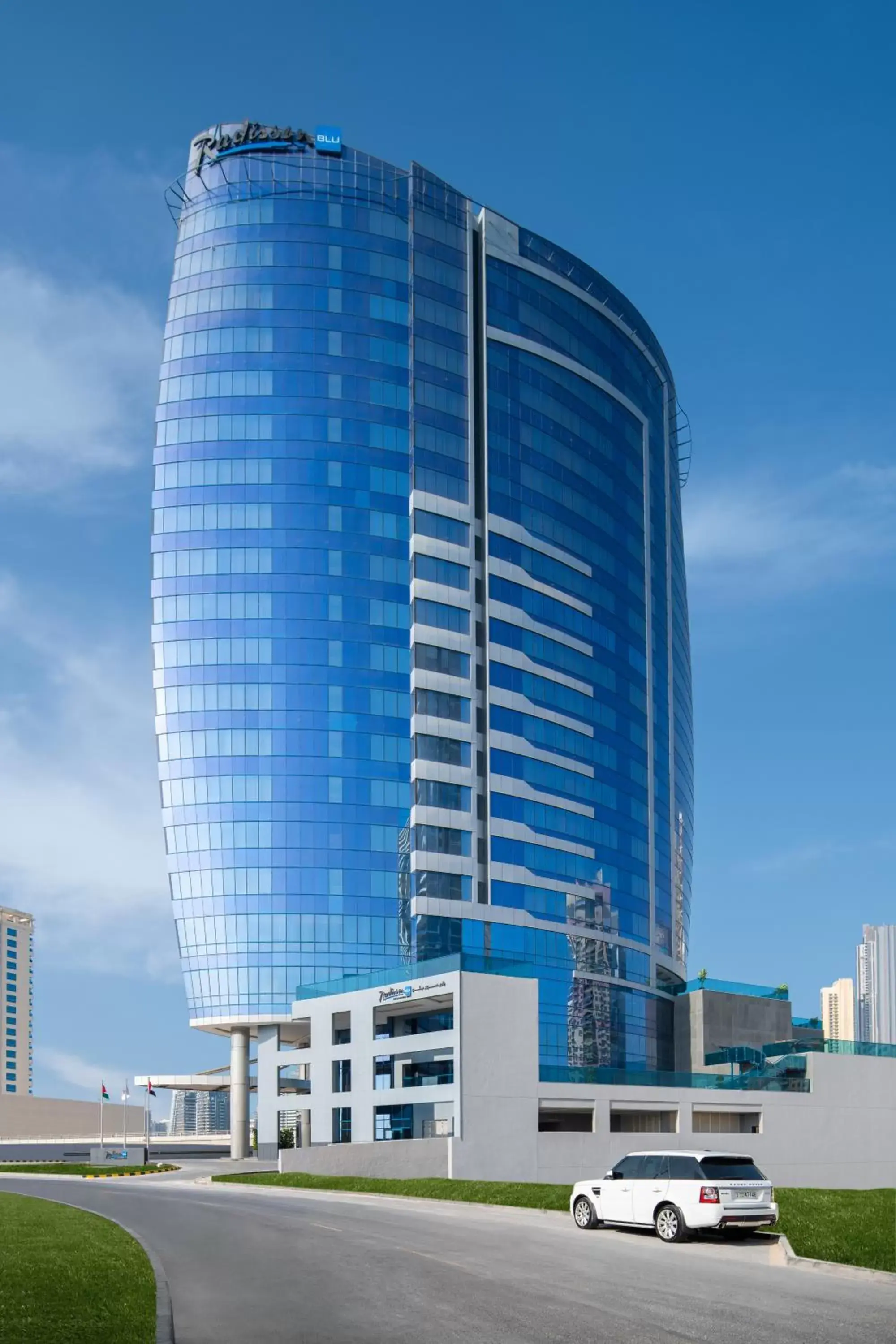 Property Building in Radisson Blu Hotel, Dubai Canal View