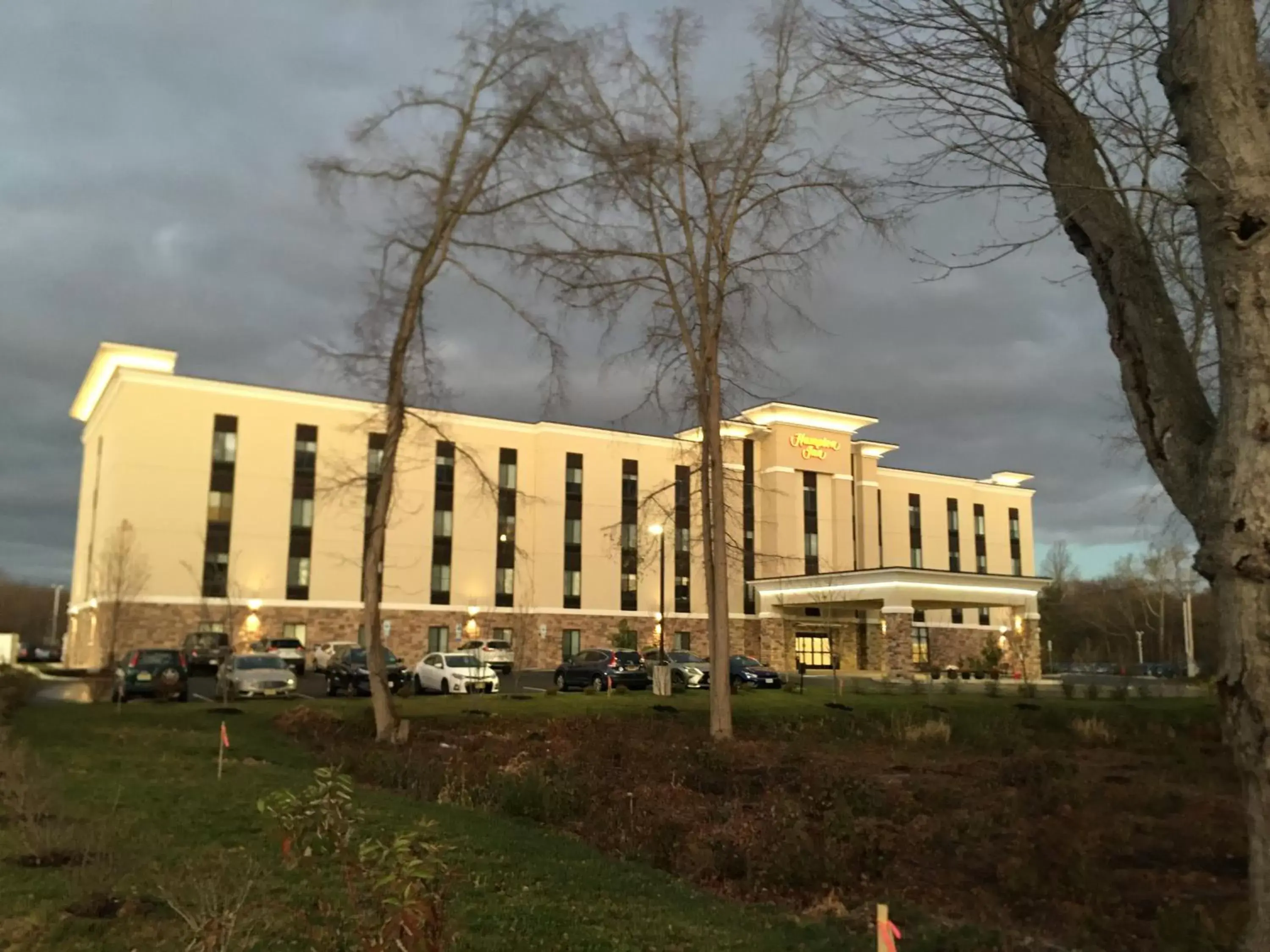 Property Building in Hampton Inn Old Bridge NJ