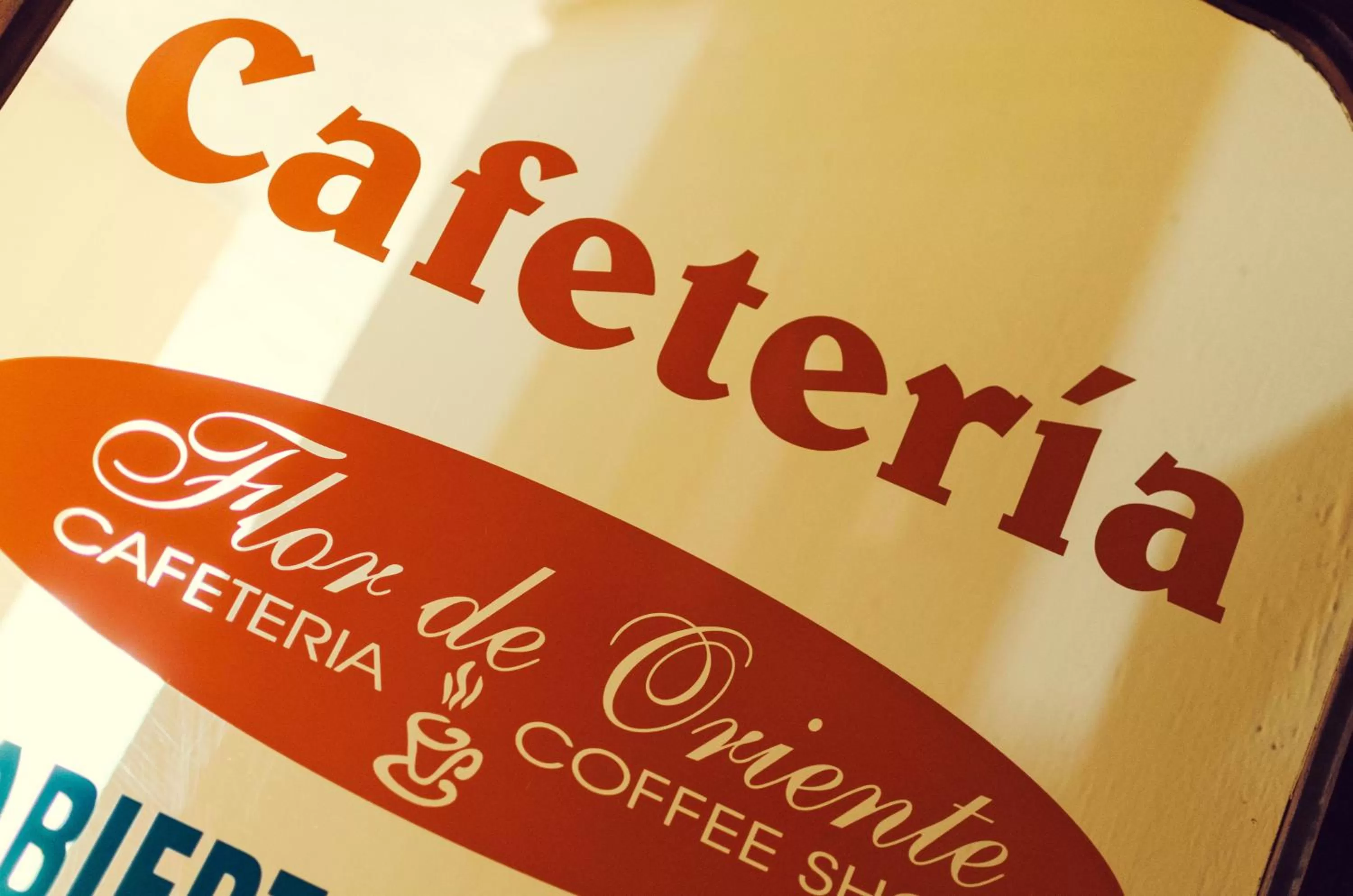 Text overlay in Hotel Flor de Oriente