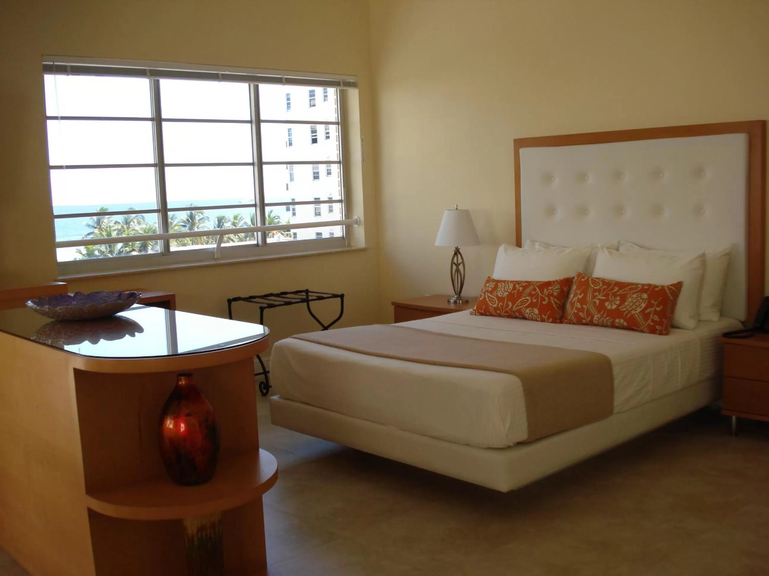 Bed in Westover Arms Hotel