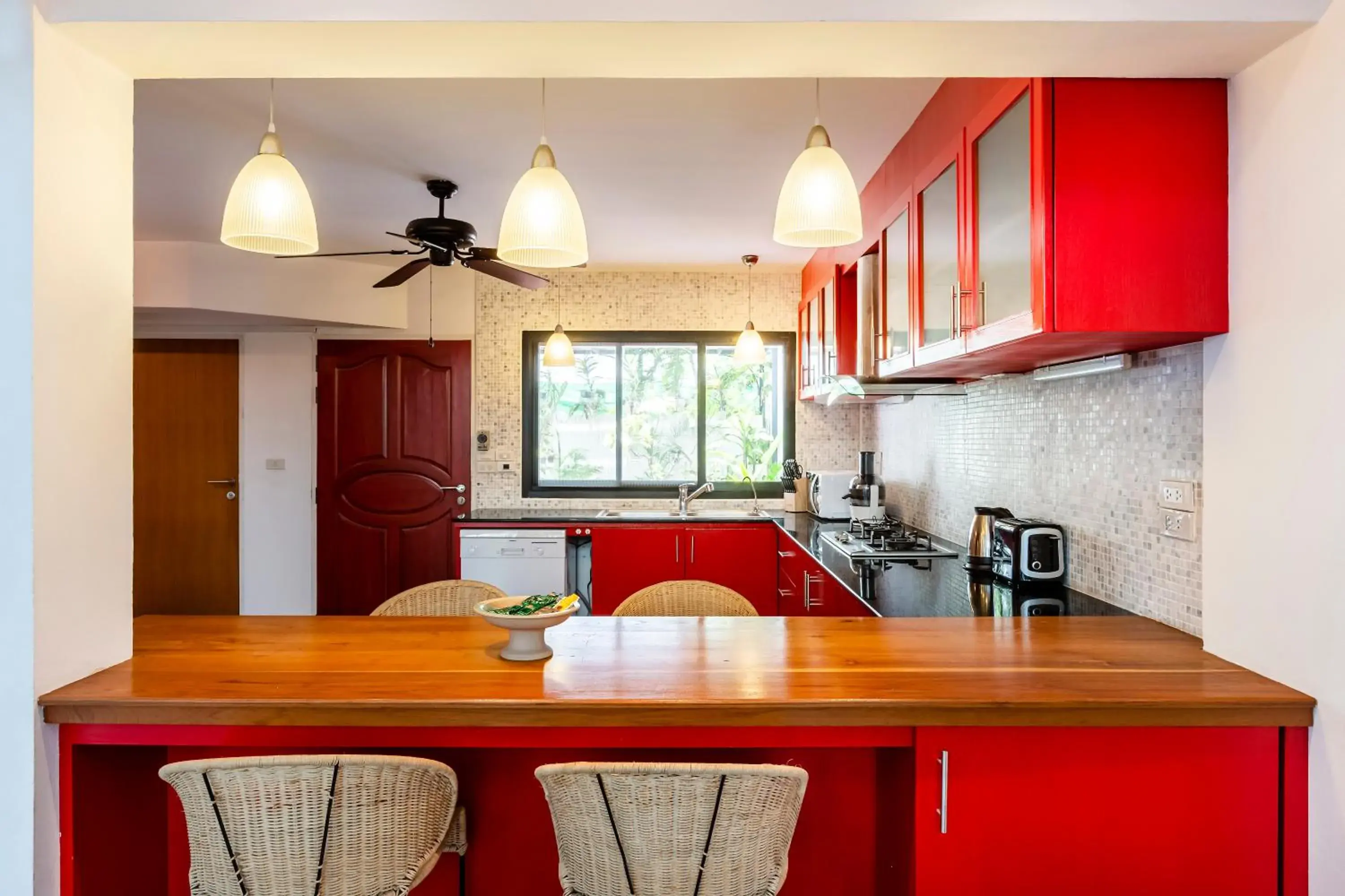 Communal kitchen, Kitchen/Kitchenette in Amata Lanna Chiang Mai, One Member of the Secret Retreats