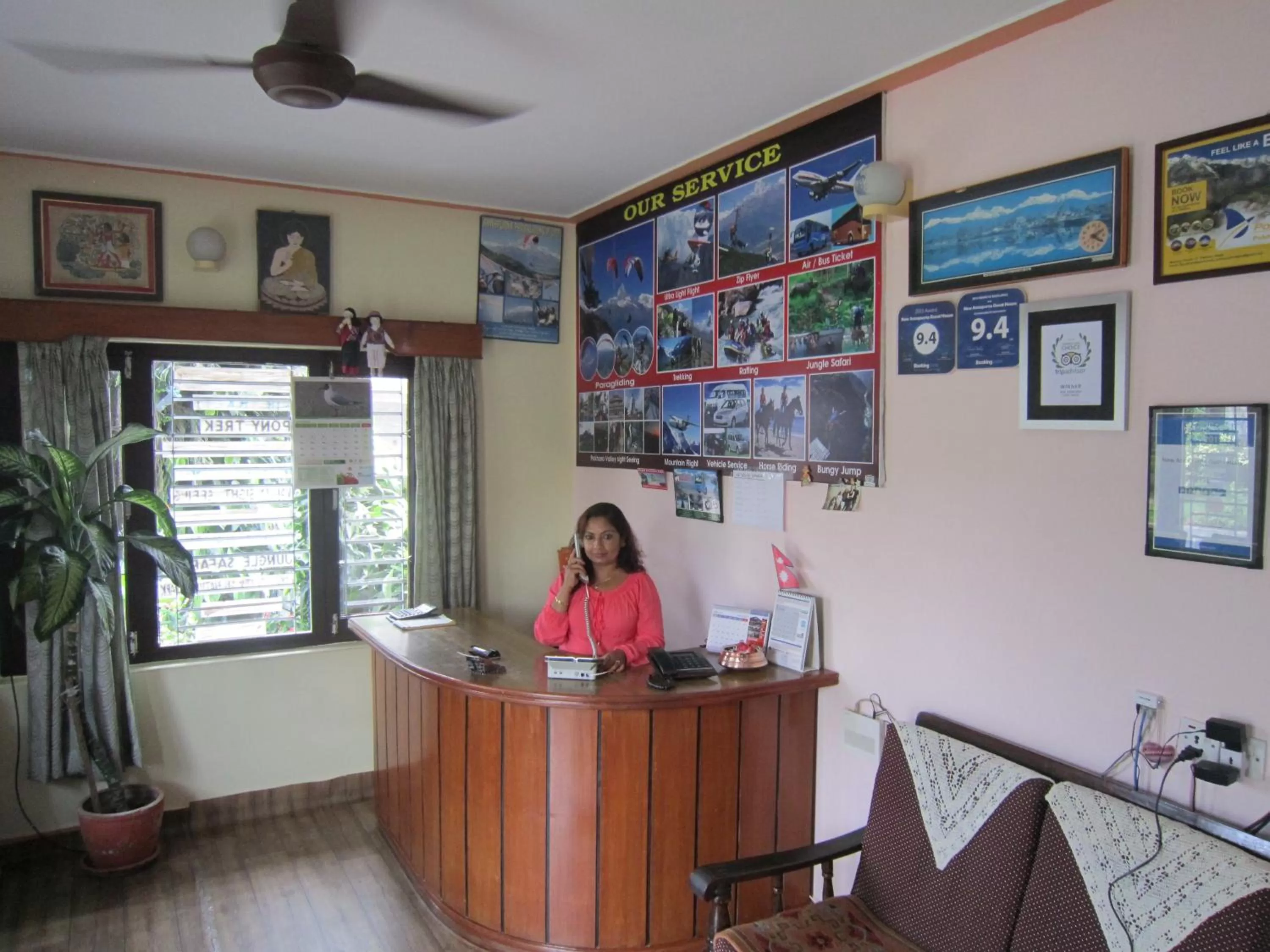 Lobby or reception in New Annapurna Guest House