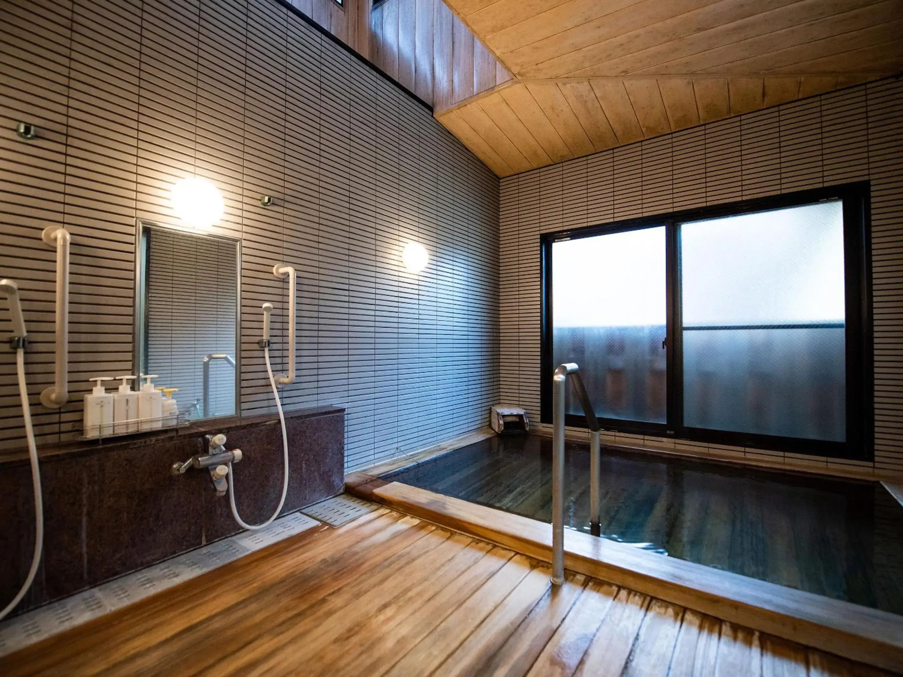 Public Bath in Ryokan Hakura