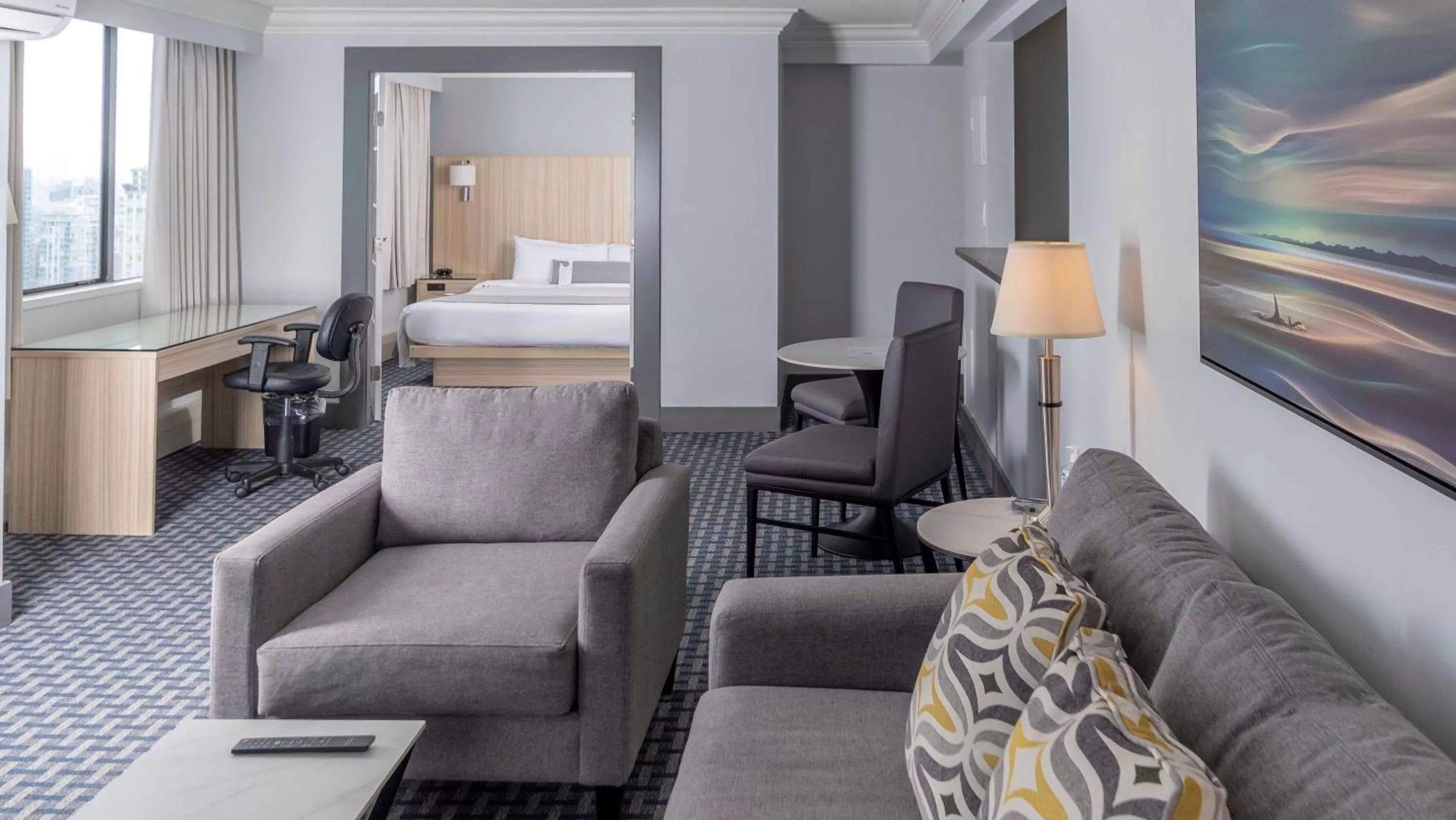 Living room, Bed in Century Plaza Hotel