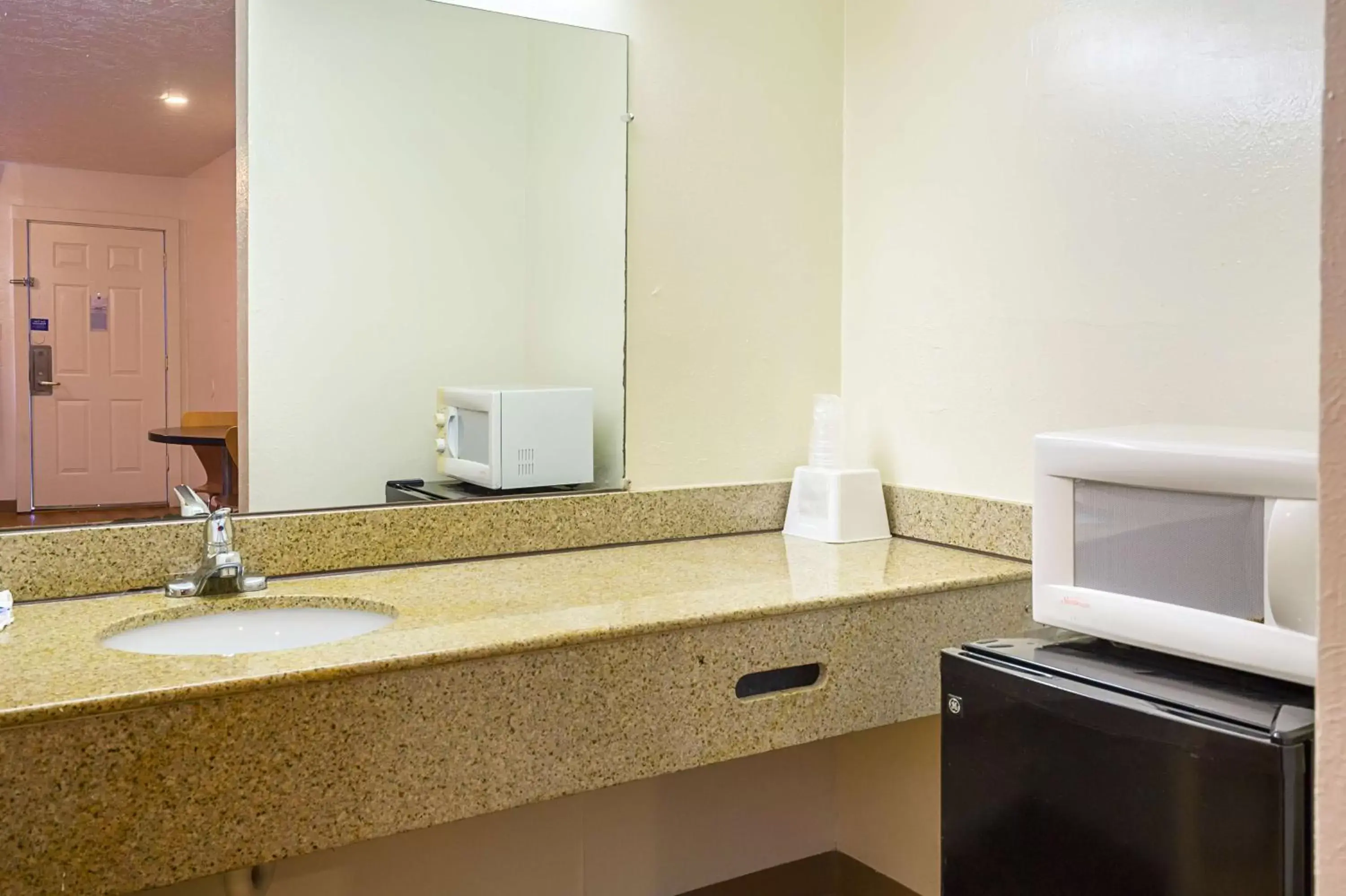 Bathroom in Motel 6-Madisonville, TX