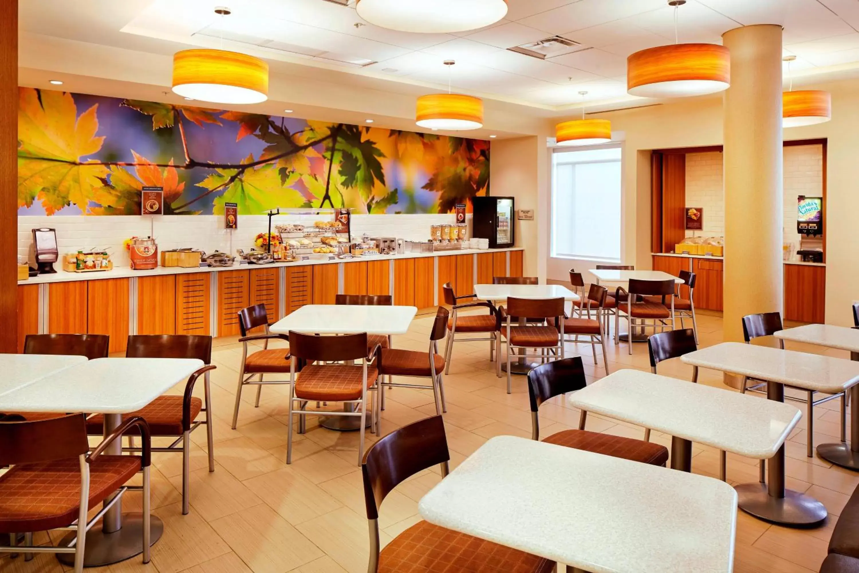 Breakfast, Restaurant/Places to Eat in SpringHill Suites by Marriott Pittsburgh Latrobe