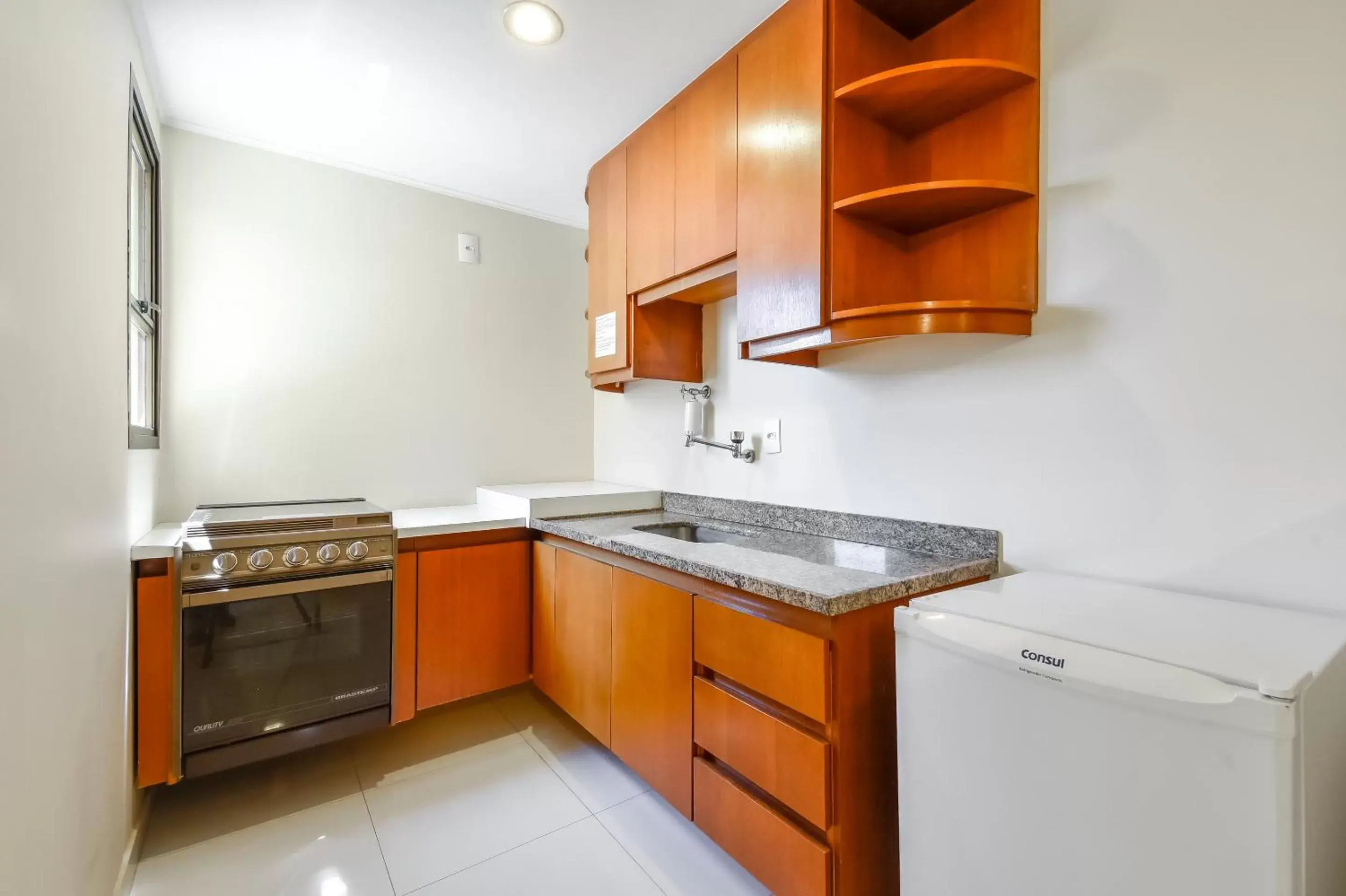 Kitchen or kitchenette, Kitchen/Kitchenette in Capital O Park Tower, Campinas