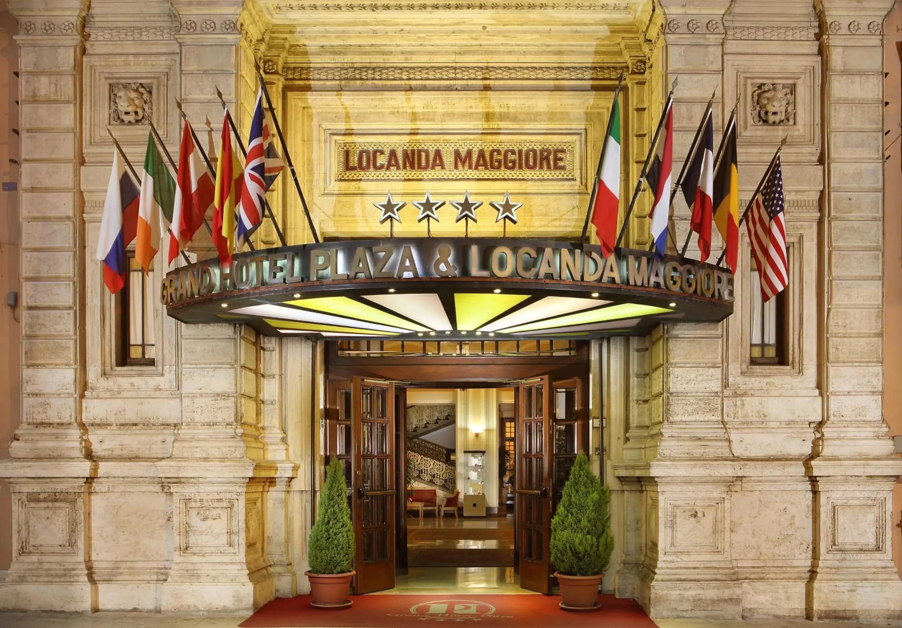 Facade/entrance in Grand Hotel Plaza & Locanda Maggiore