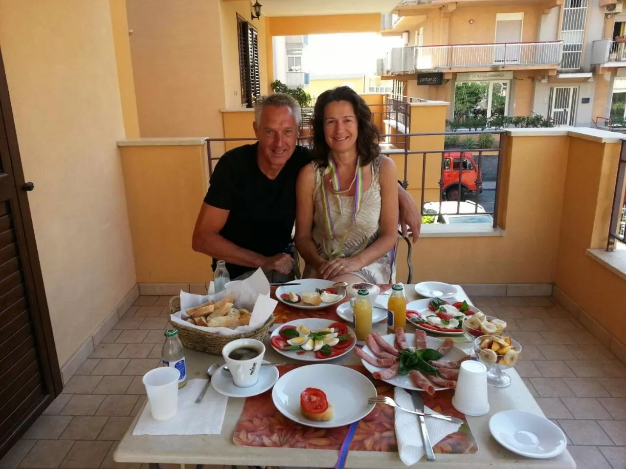 group of guests in B&B MareAgrò