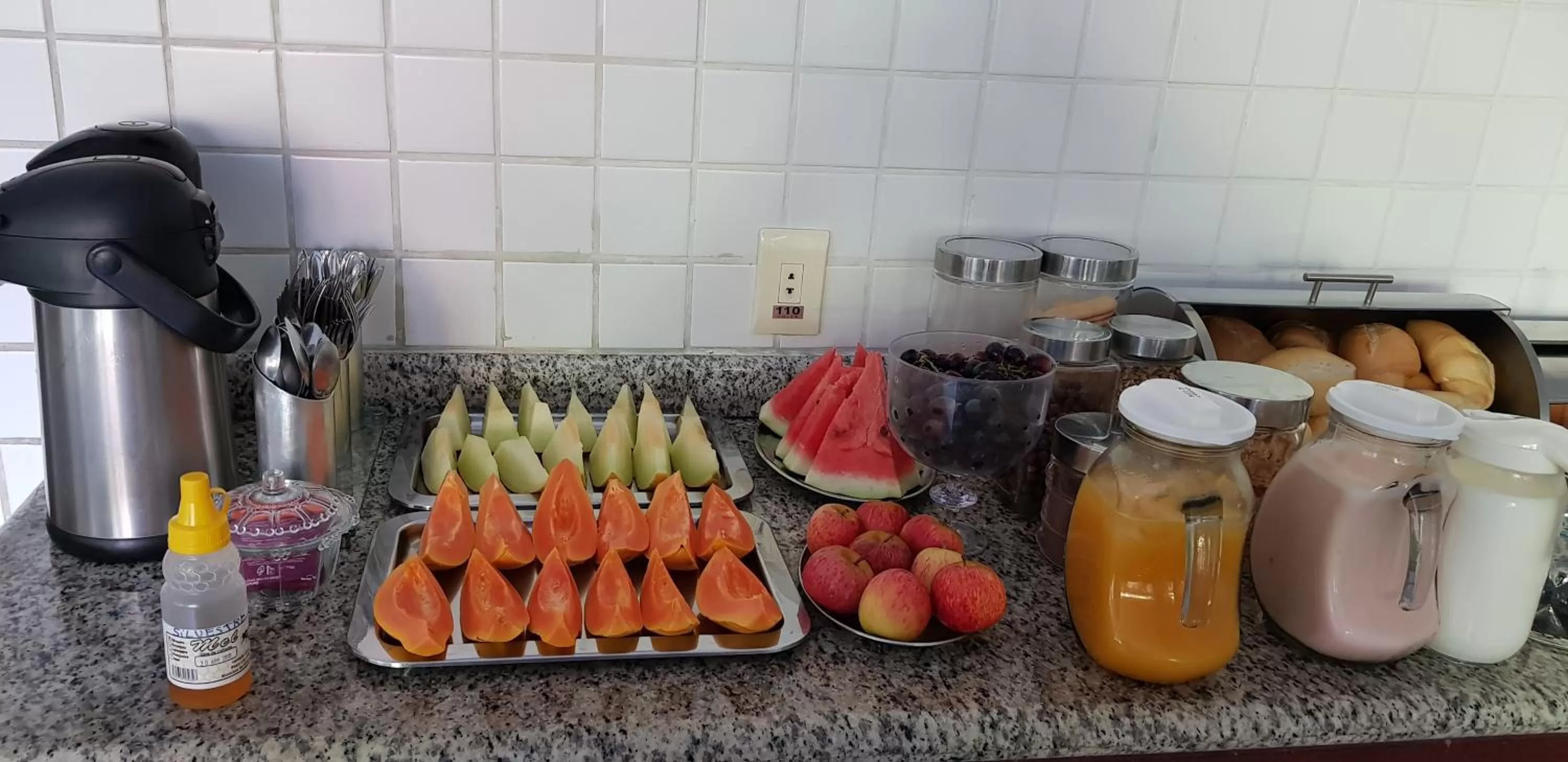 Breakfast in Pousada Flor de Paraty