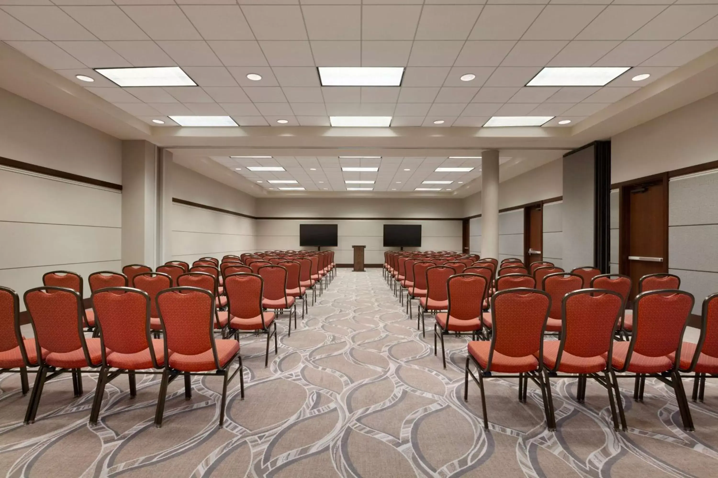 Meeting/conference room in Embassy Suites North Charleston Airport Hotel Convention