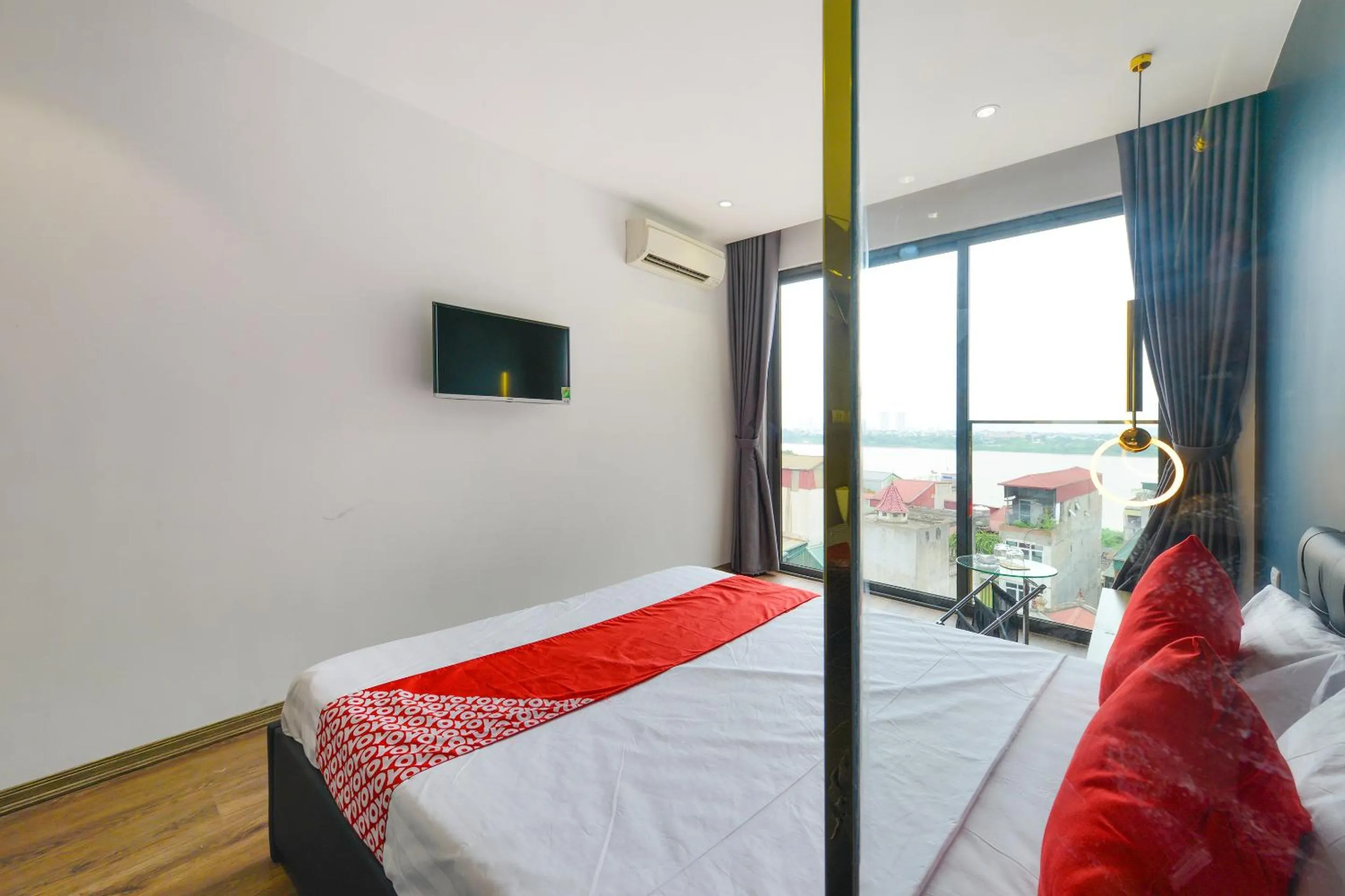 Bedroom, Bed in BH Riverside Hotel