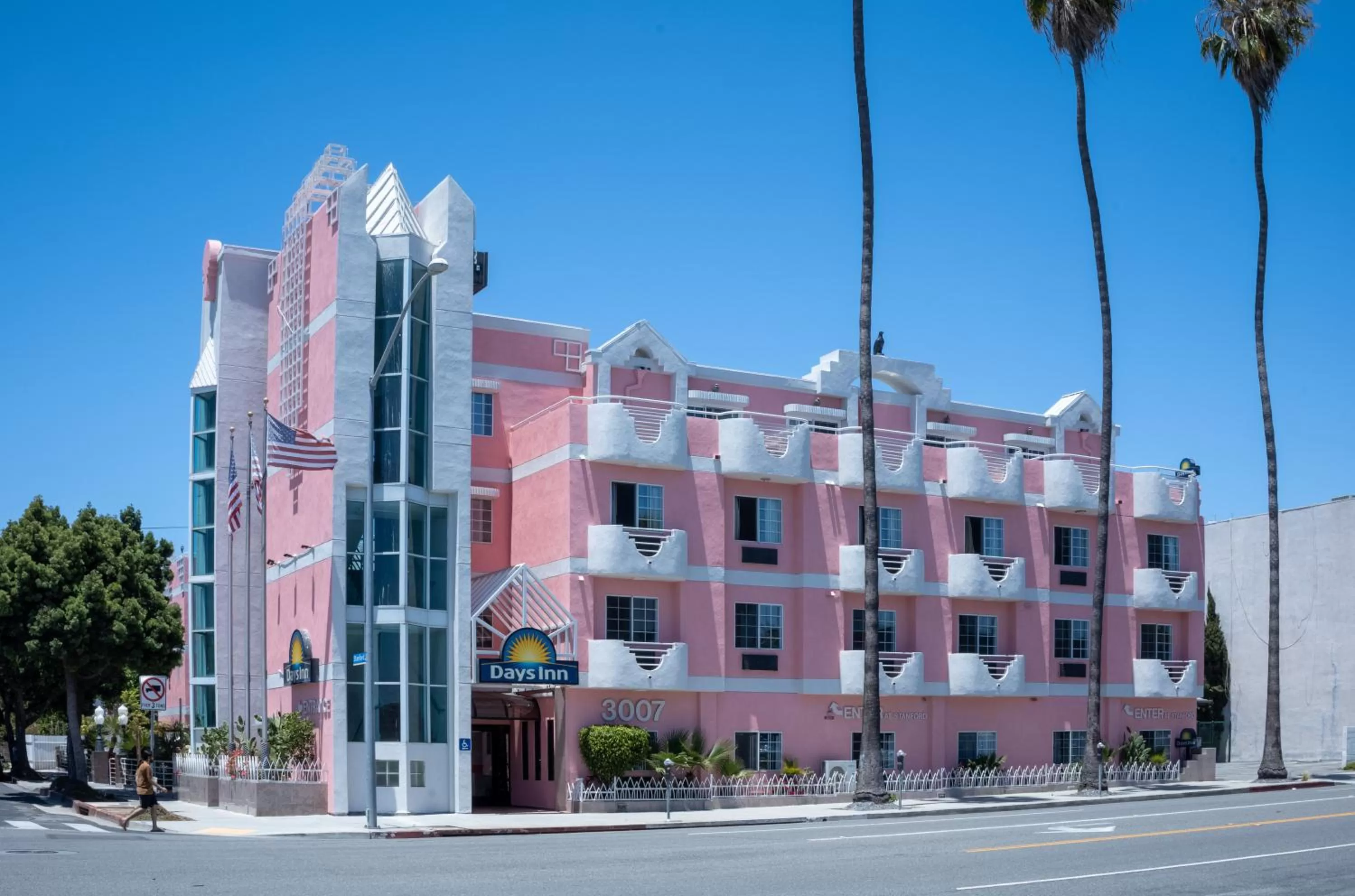 Property building in Days Inn by Wyndham Santa Monica